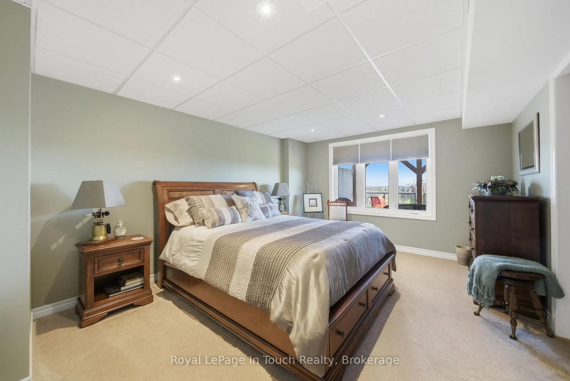 Photo 21 of 108 Milroy Drive, Peterborough, Northcrest Ward 5 — HOMEH