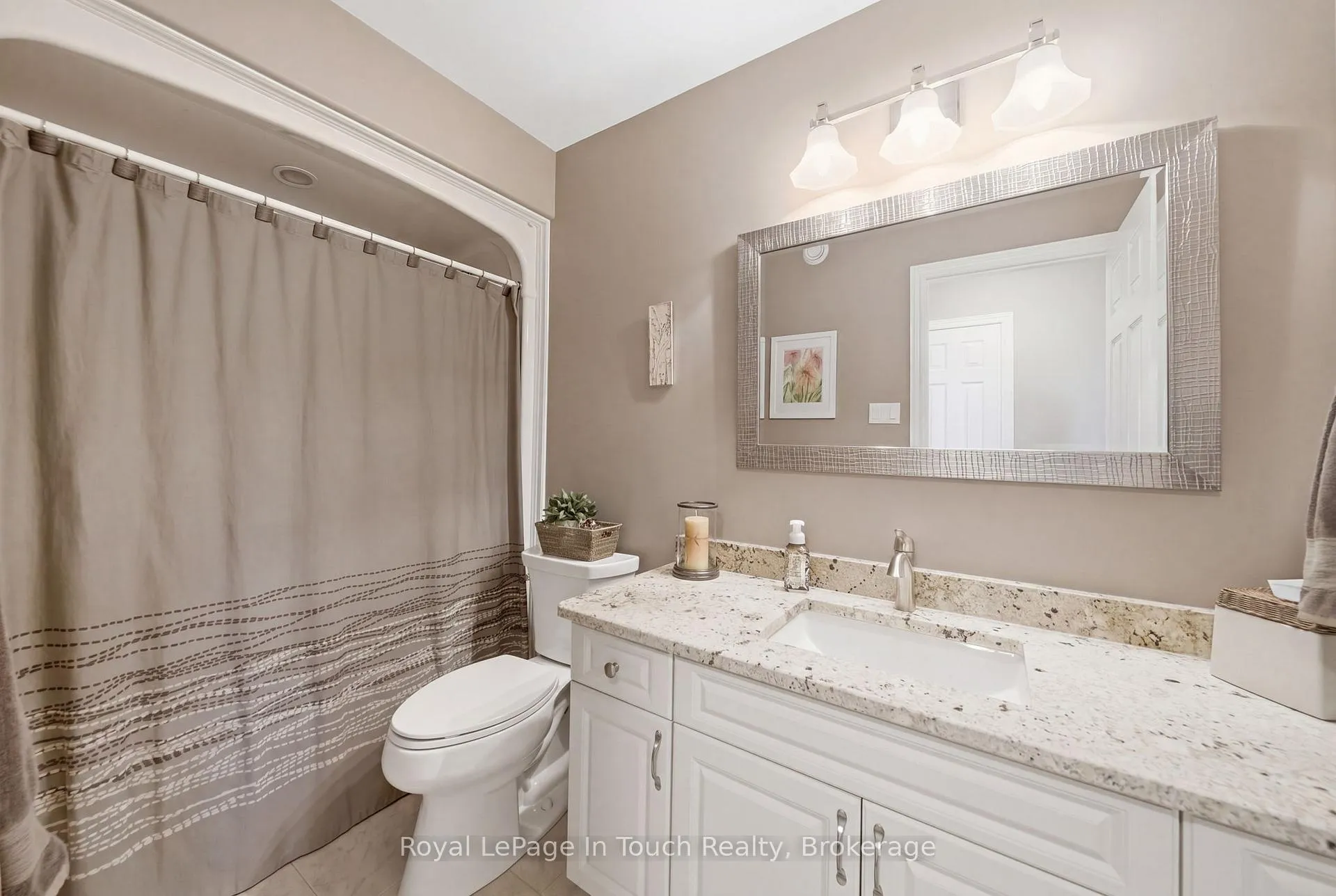 Photo 27 of 108 Milroy Drive, Peterborough, Northcrest Ward 5 — HOMEH