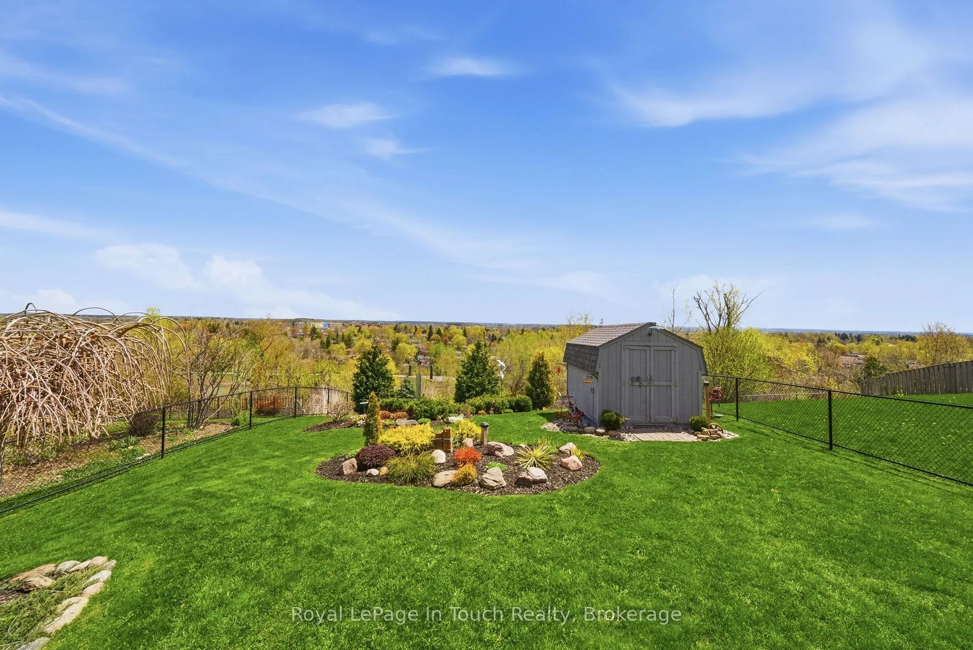 Photo 32 of 108 Milroy Drive, Peterborough, Northcrest Ward 5 — HOMEH