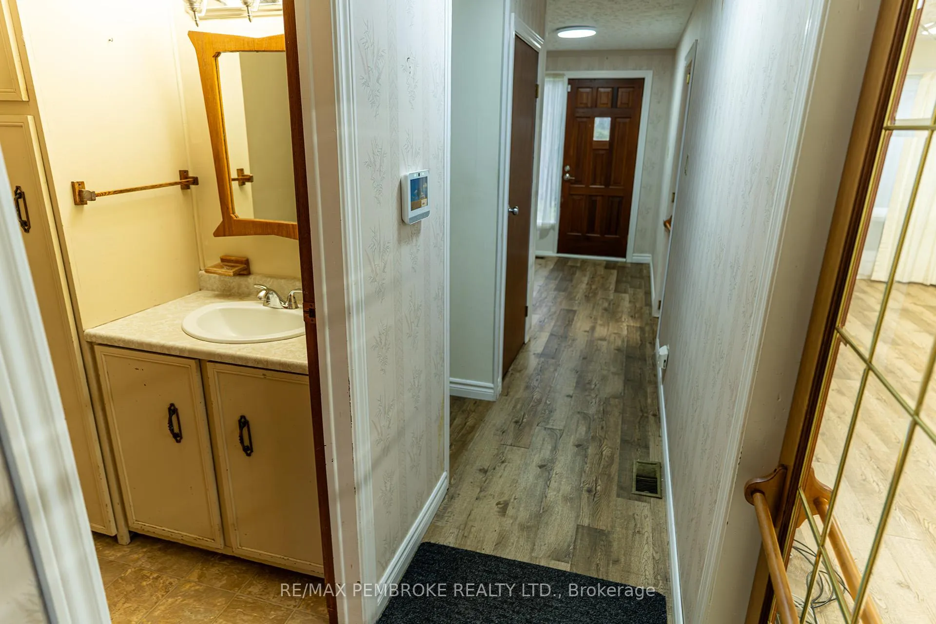 Photo 12 of 2 Silke Drive, Petawawa — HOMEH
