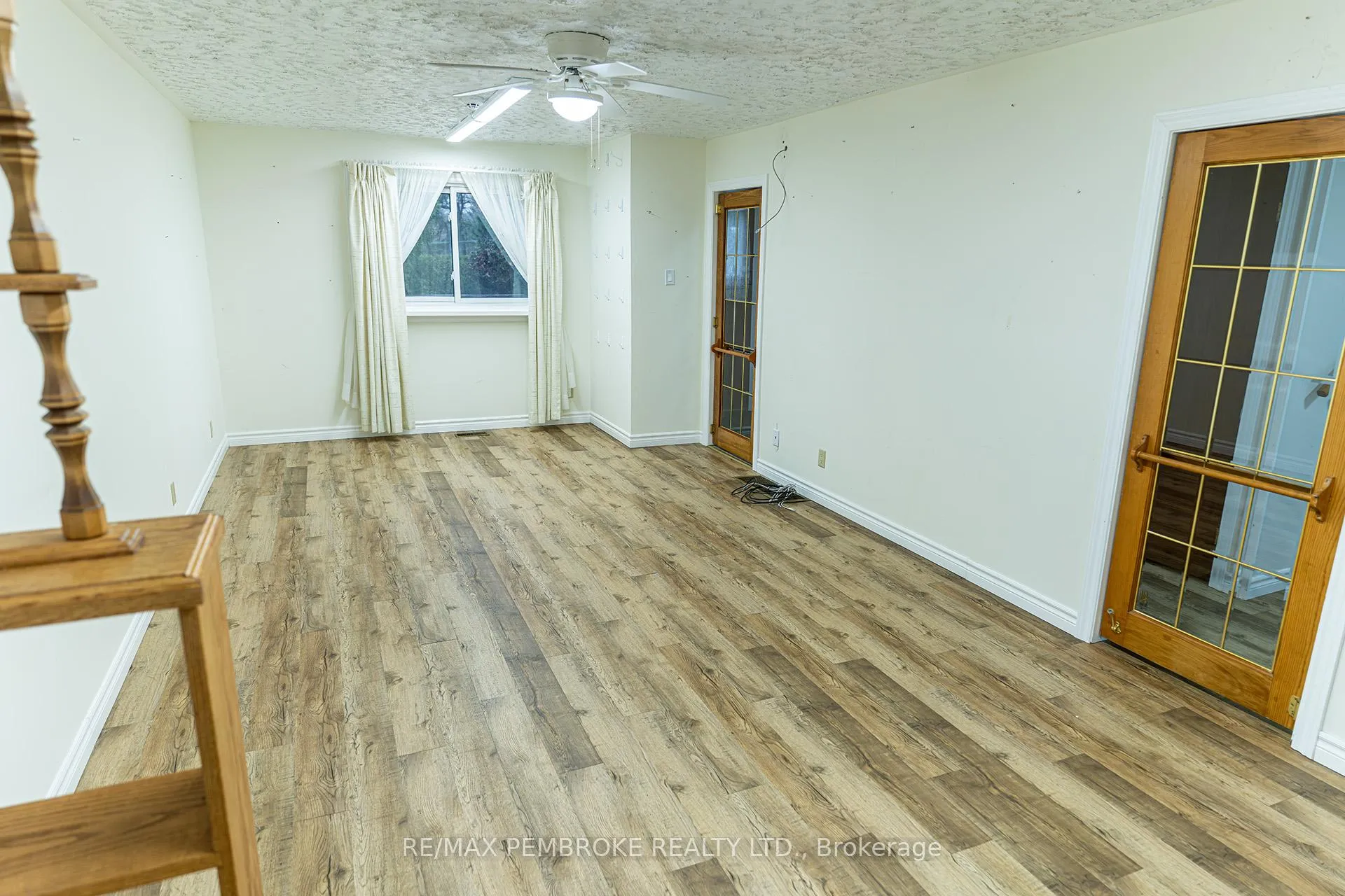 Photo 16 of 2 Silke Drive, Petawawa — HOMEH