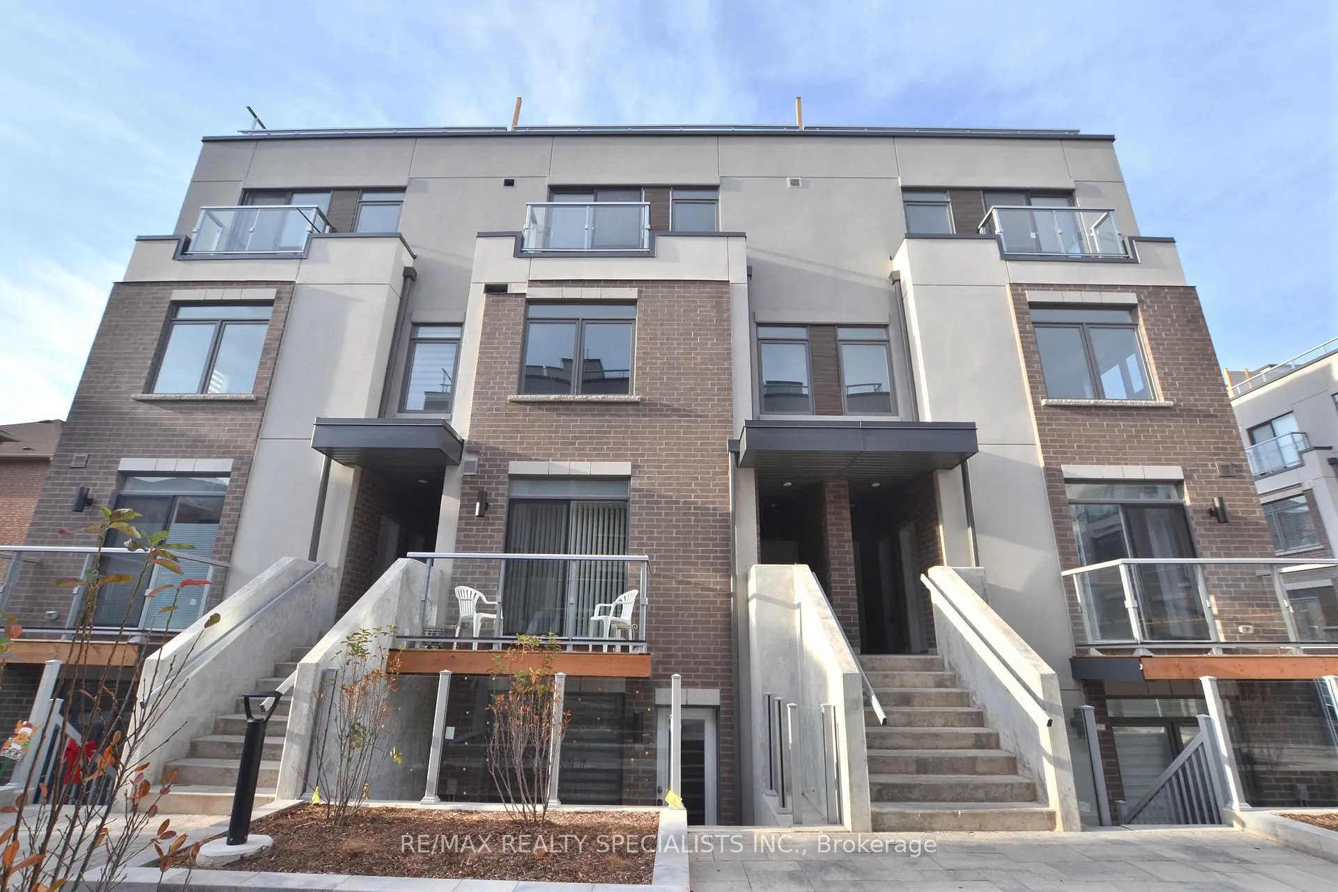 Photo 2 of Unit 123, 3066 Sixth Line, Oakville, Glenorchy — HOMEH