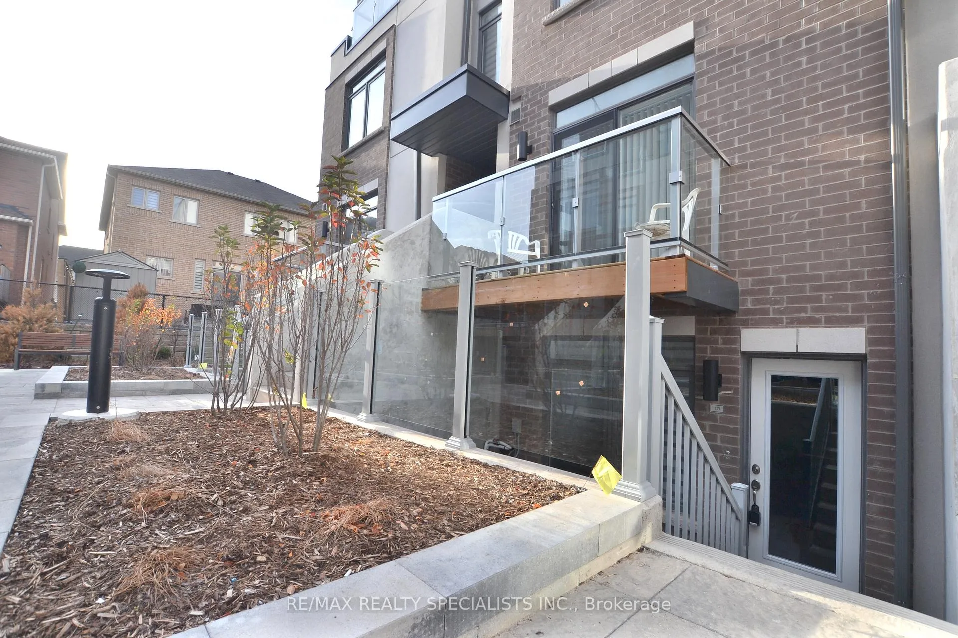 Photo 3 of Unit 123, 3066 Sixth Line, Oakville, Glenorchy — HOMEH