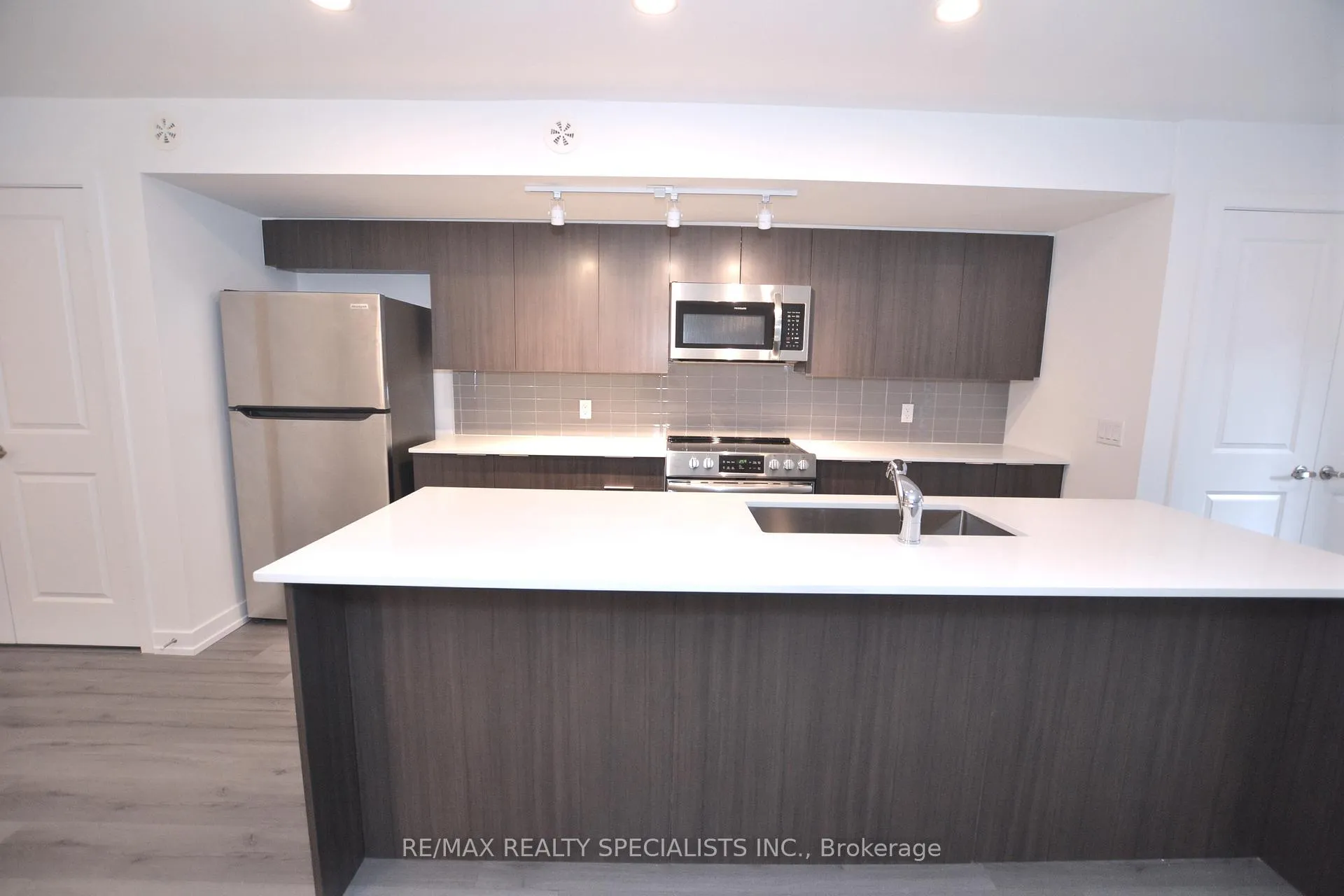 Photo 5 of Unit 123, 3066 Sixth Line, Oakville, Glenorchy — HOMEH