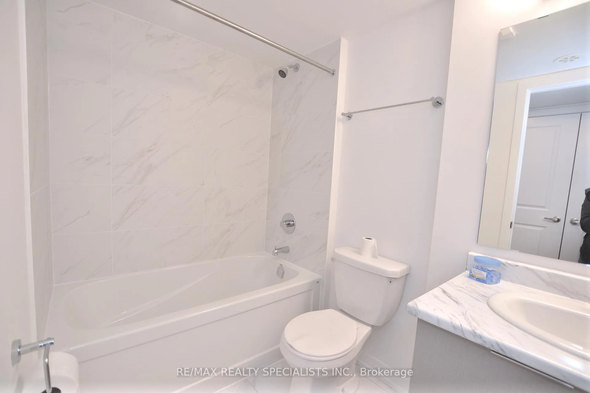 Photo 10 of Unit 123, 3066 Sixth Line, Oakville, Glenorchy — HOMEH