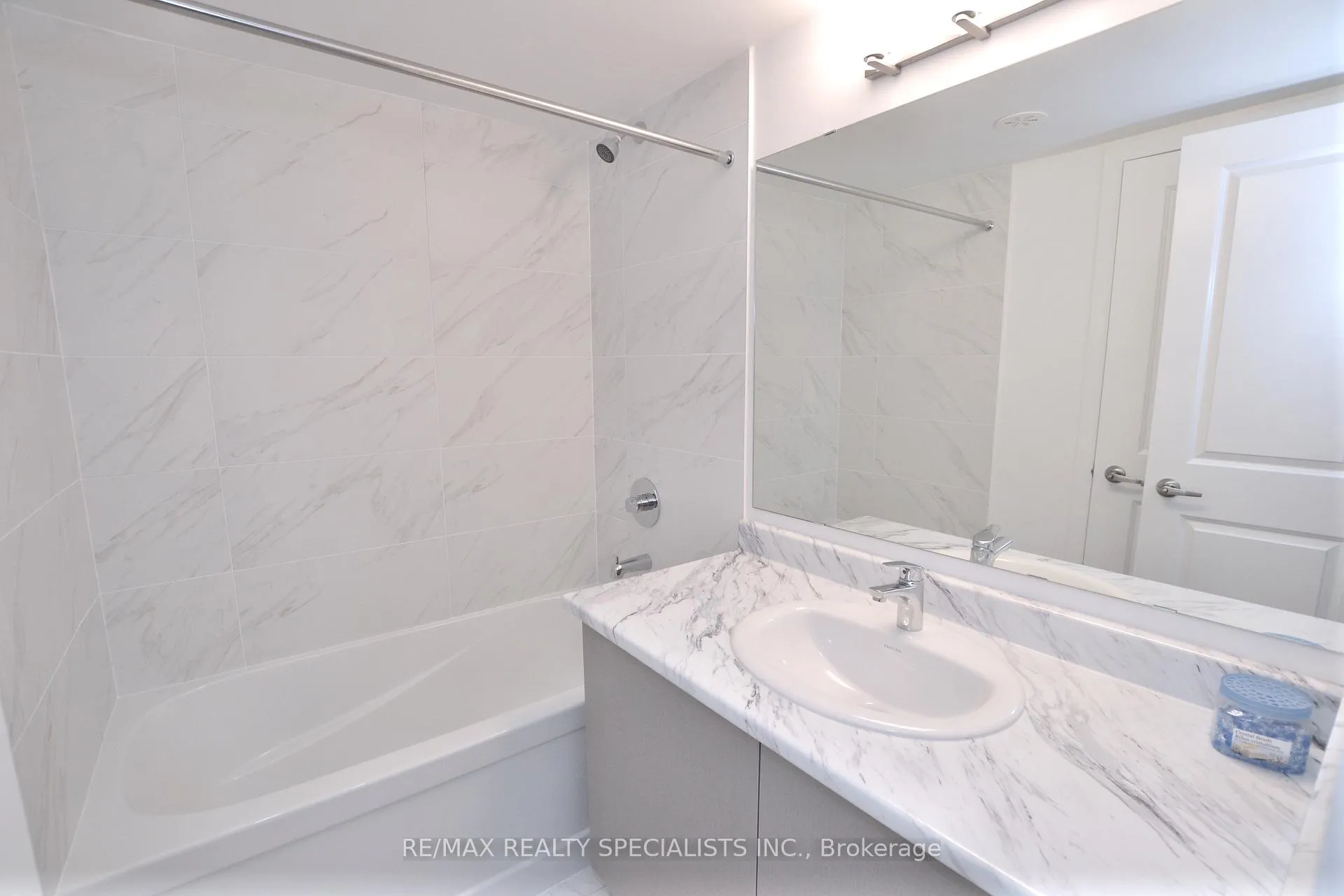 Photo 13 of Unit 123, 3066 Sixth Line, Oakville, Glenorchy — HOMEH