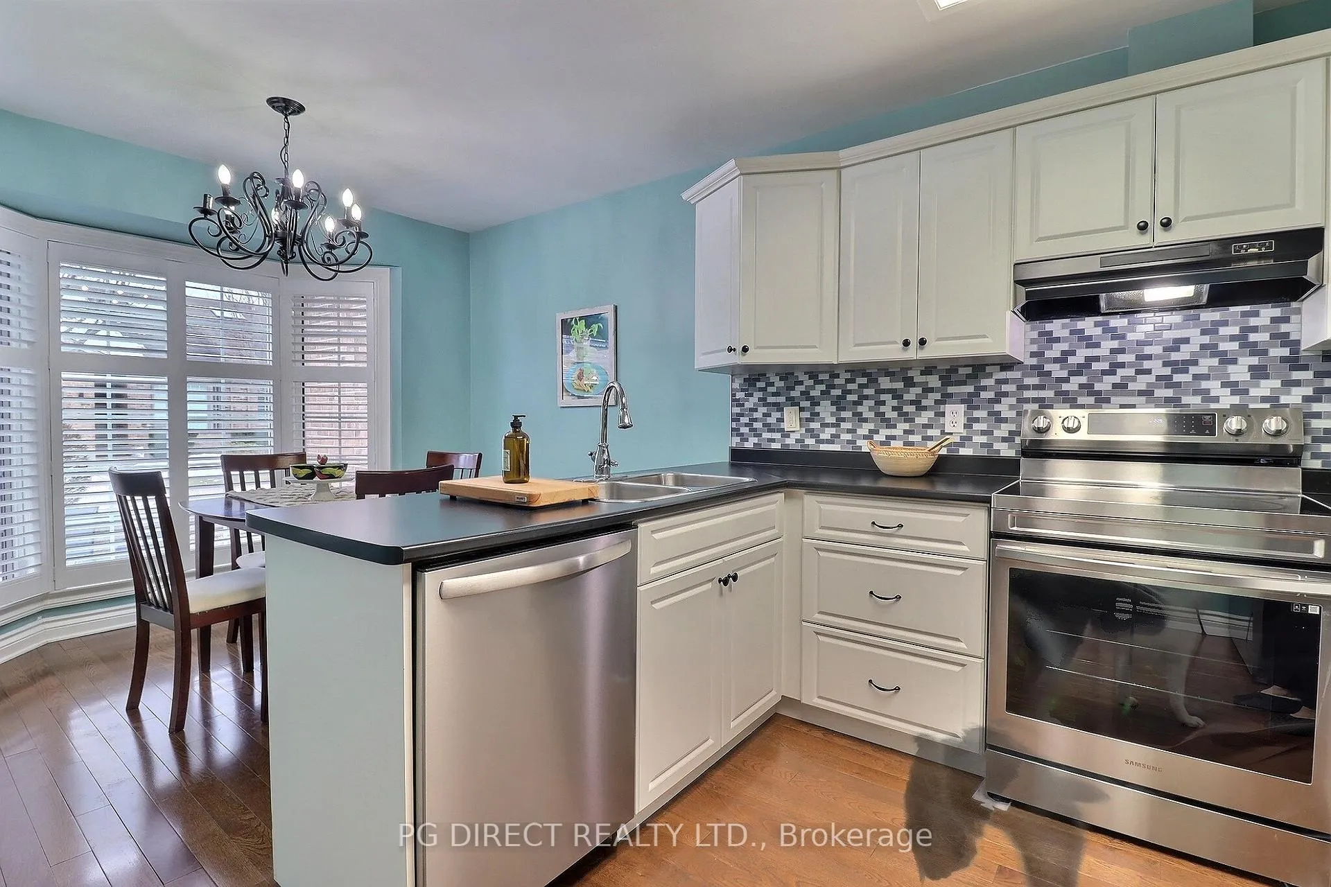 Photo 5 of Unit 5, 1151 Riverside Drive, London, North O — HOMEH