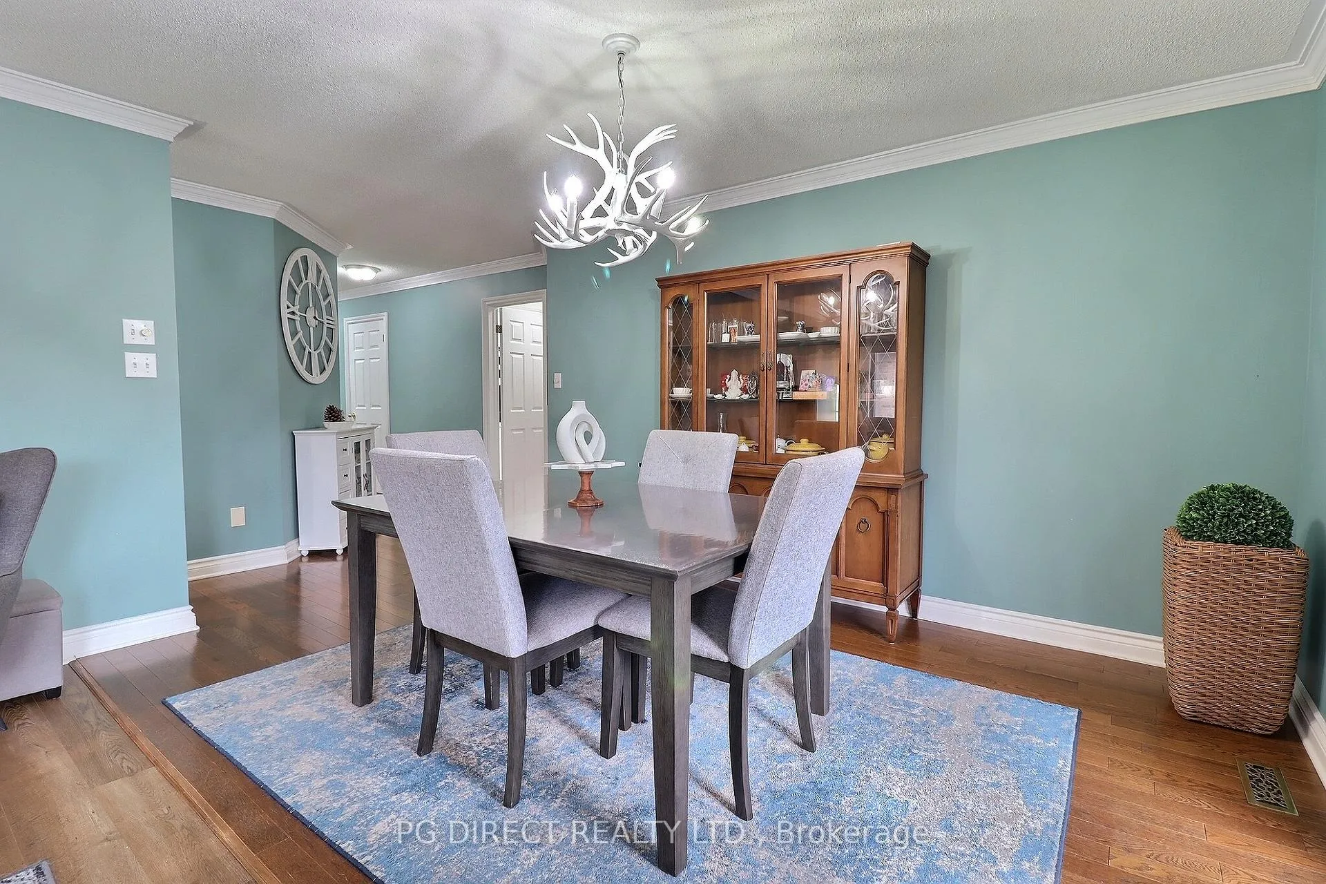 Photo 6 of Unit 5, 1151 Riverside Drive, London, North O — HOMEH