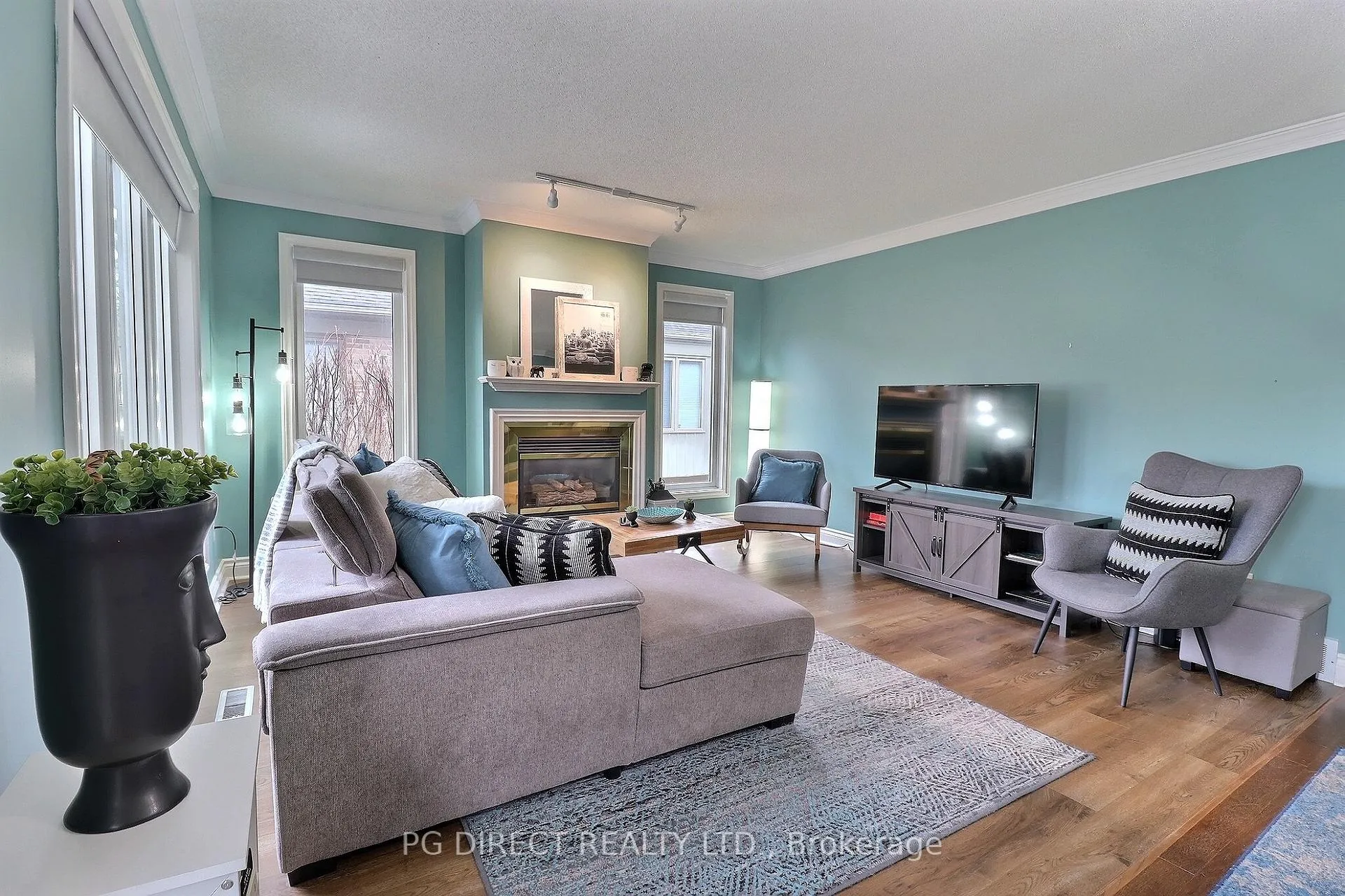 Photo 8 of Unit 5, 1151 Riverside Drive, London, North O — HOMEH