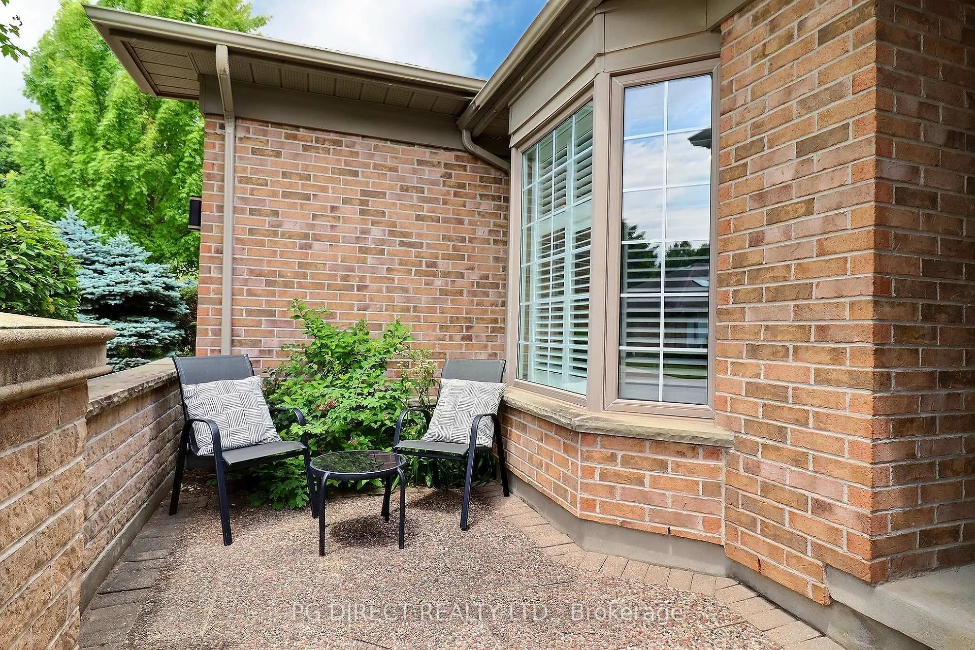 Photo 2 of Unit 5, 1151 Riverside Drive, London, North O — HOMEH