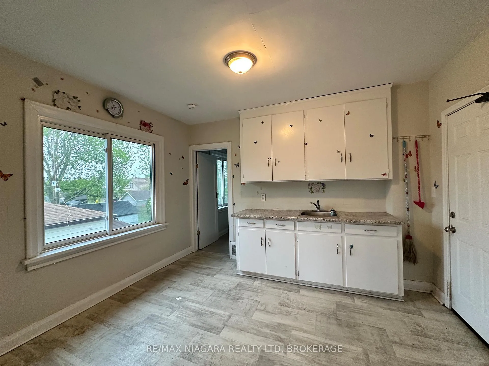 Photo 10 of Unit 4, 51 Lyons Avenue, Welland, Lincoln/Crowland — HOMEH