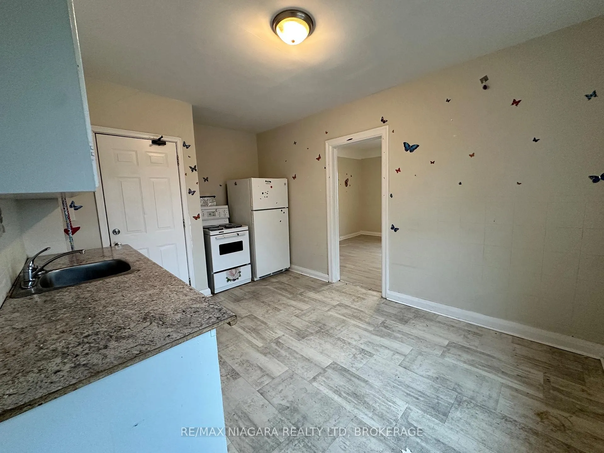 Photo 11 of Unit 4, 51 Lyons Avenue, Welland, Lincoln/Crowland — HOMEH