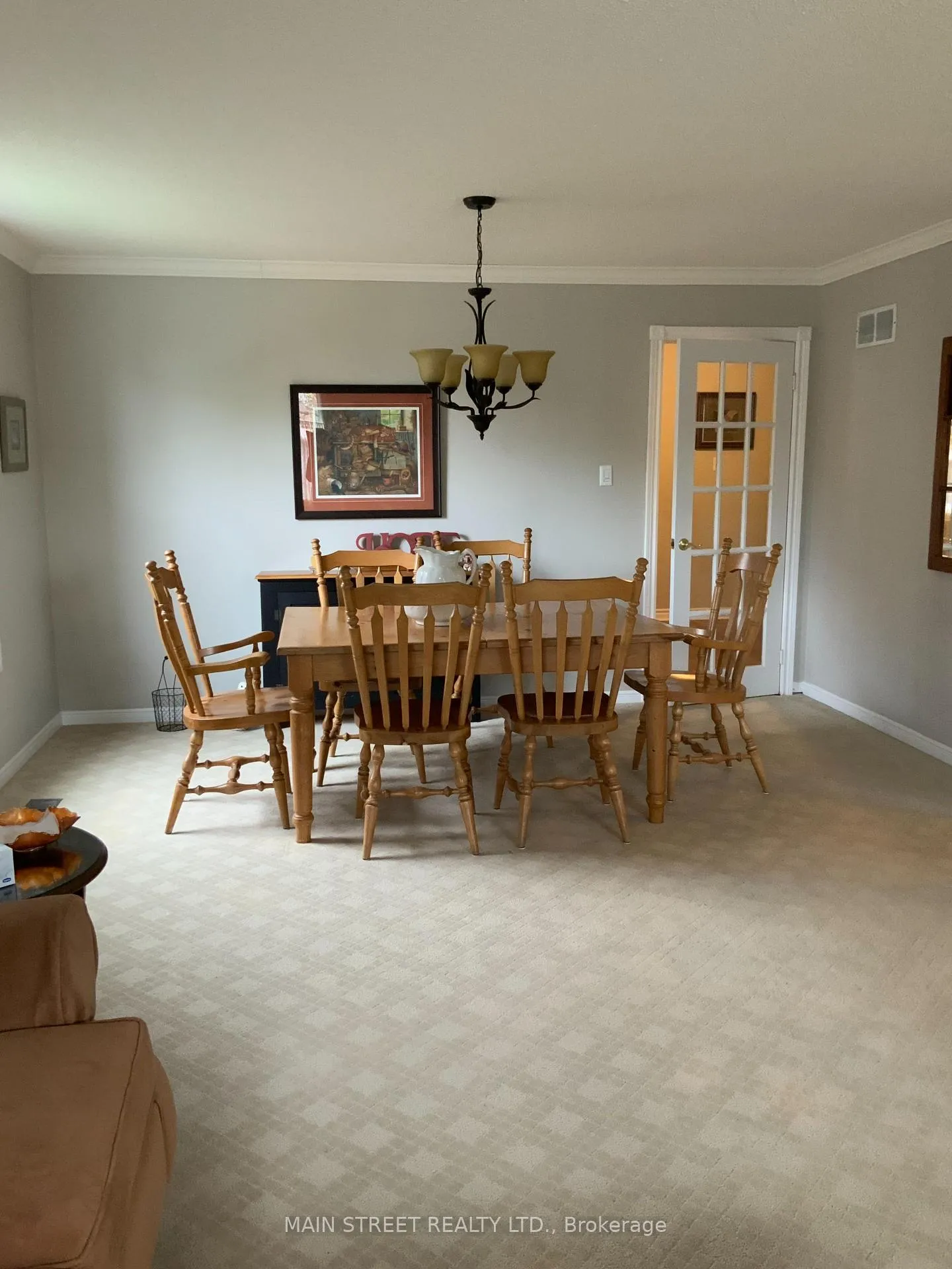Photo 6 of 32 Centre Road, Uxbridge — HOMEH