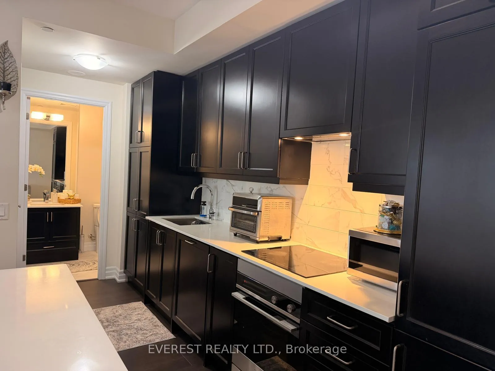 Photo 5 of Unit 1706, 9075 Jane Street, Vaughan, Concord — HOMEH