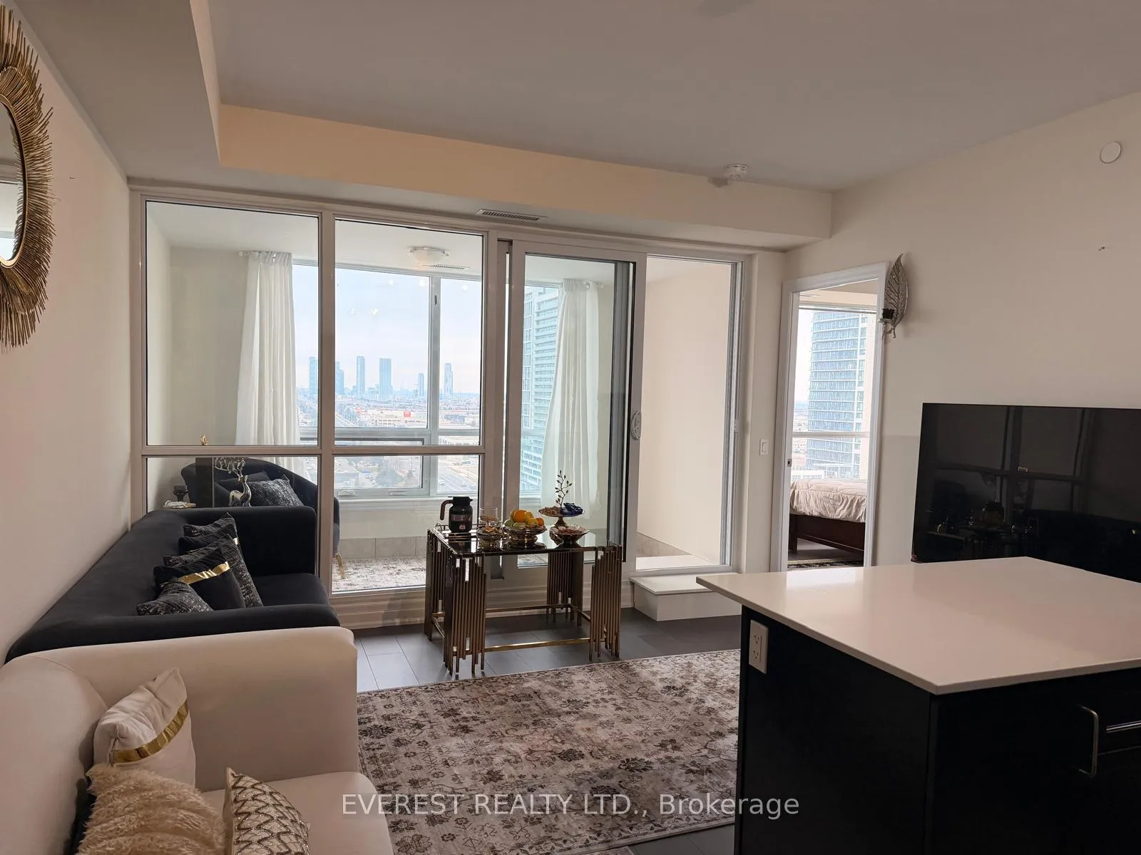 Photo 10 of Unit 1706, 9075 Jane Street, Vaughan, Concord — HOMEH