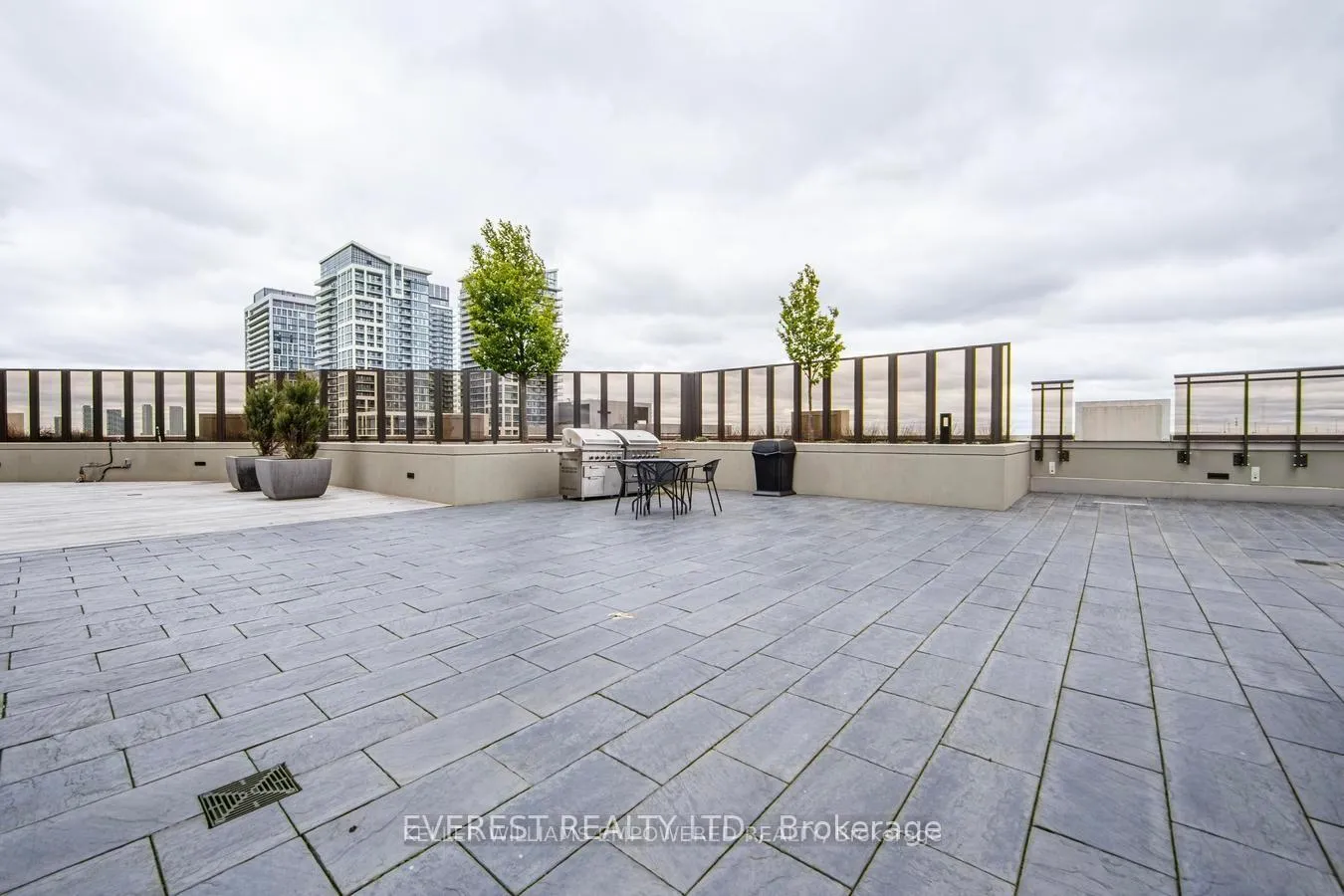 Photo 13 of Unit 1706, 9075 Jane Street, Vaughan, Concord — HOMEH