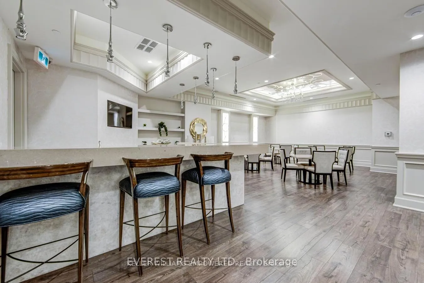 Photo 16 of Unit 1706, 9075 Jane Street, Vaughan, Concord — HOMEH