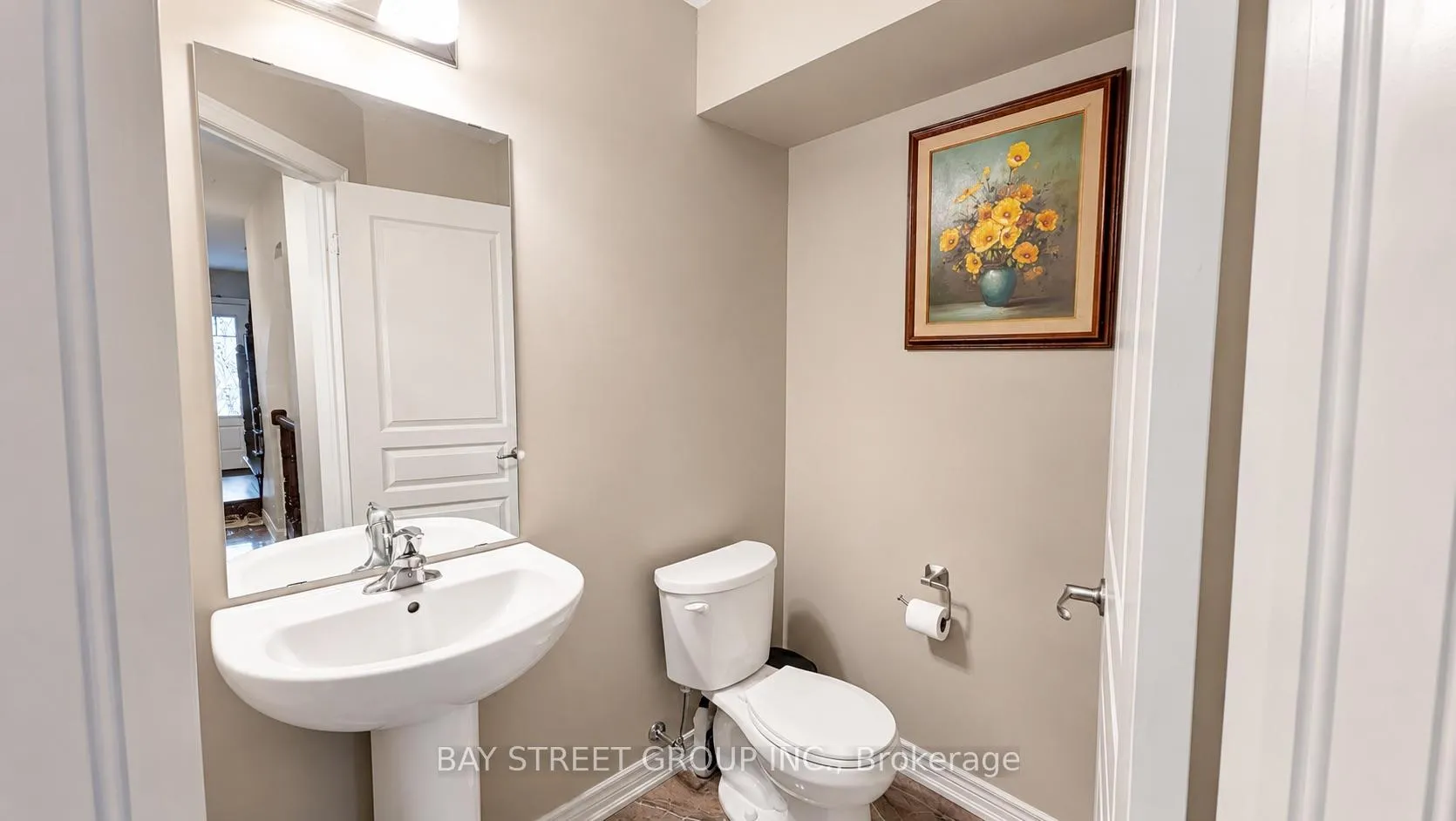 Photo 8 of 7636 Green Vista Gate, Niagara Falls, Oldfield — HOMEH