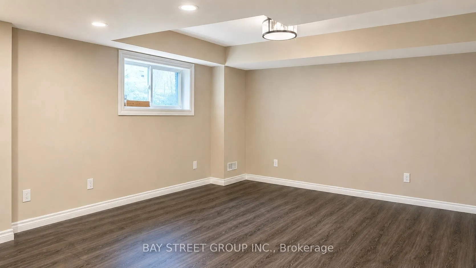 Photo 15 of 7636 Green Vista Gate, Niagara Falls, Oldfield — HOMEH
