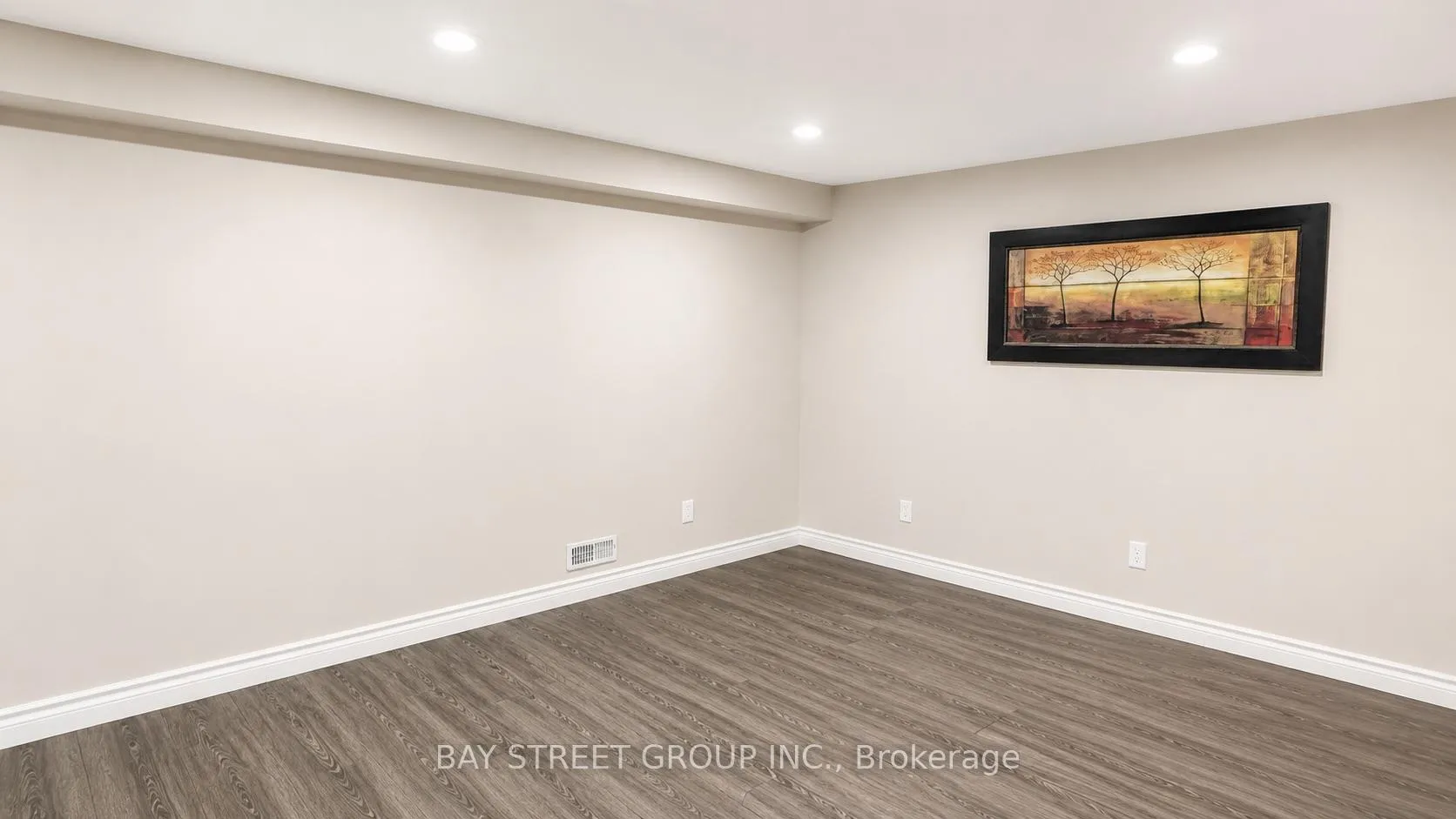Photo 16 of 7636 Green Vista Gate, Niagara Falls, Oldfield — HOMEH