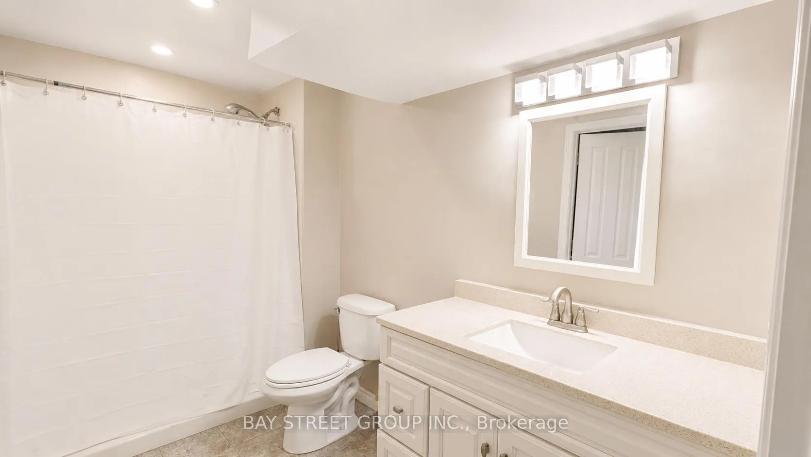 Photo 17 of 7636 Green Vista Gate, Niagara Falls, Oldfield — HOMEH