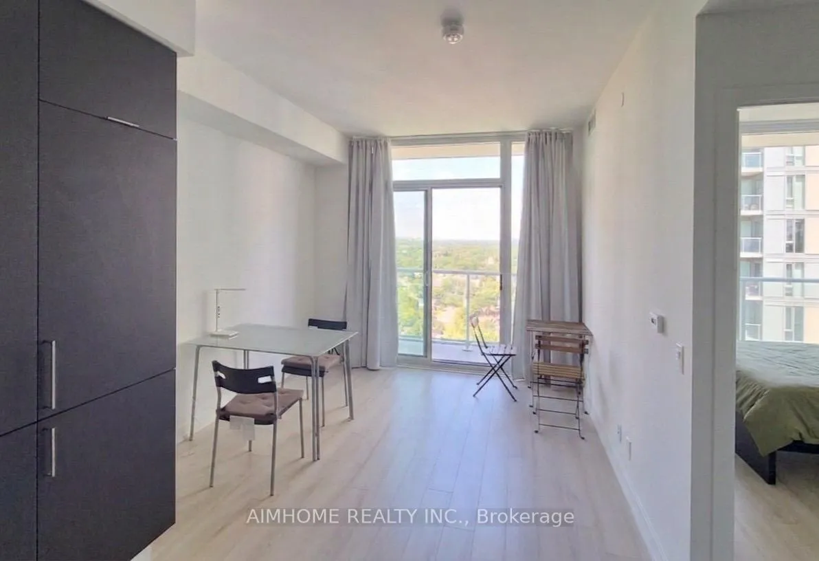 Photo 9 of Unit 1613, 33 Helendale Avenue, Toronto, Yonge-Eglinton — HOMEH