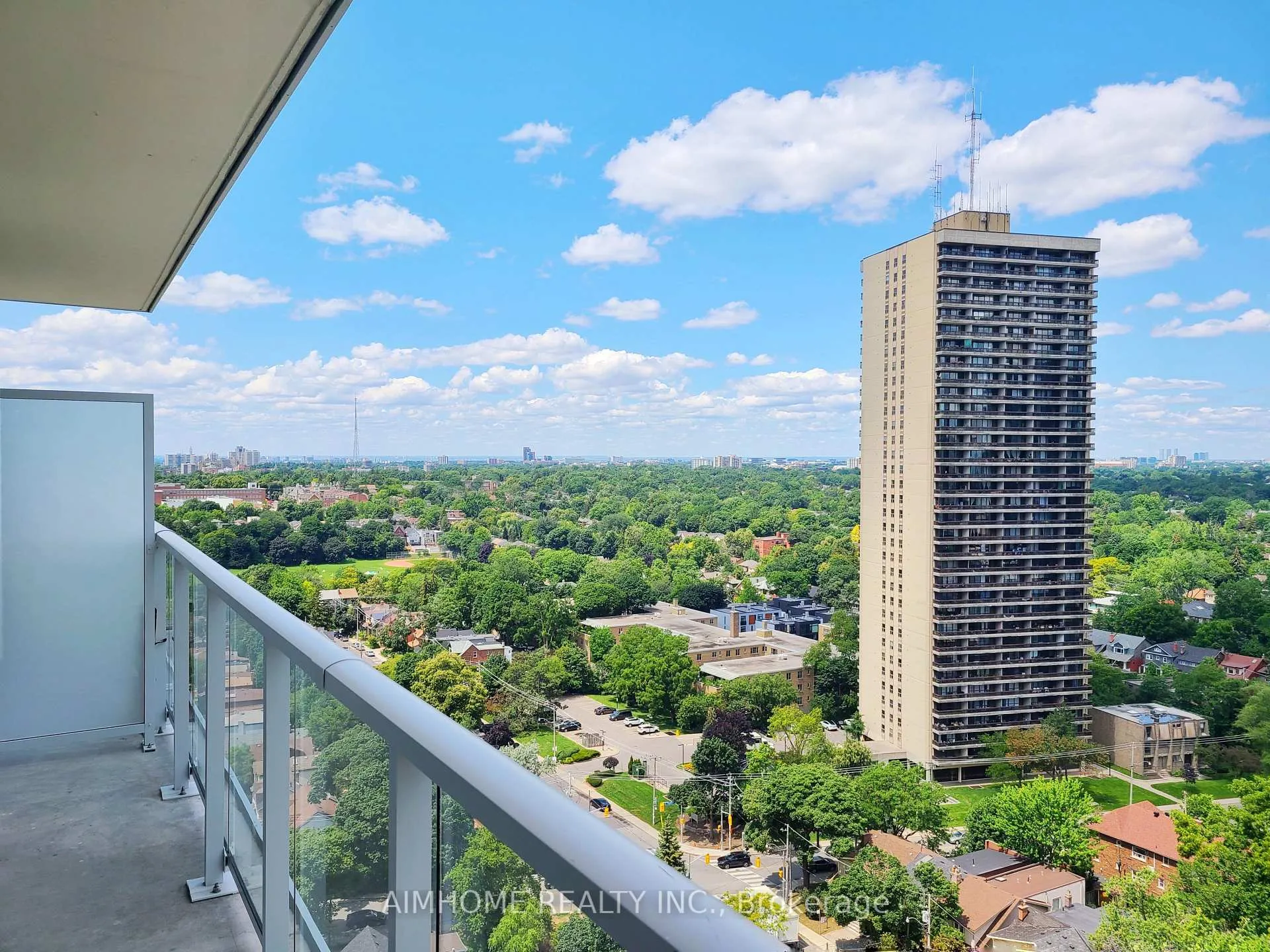 Photo 14 of Unit 1613, 33 Helendale Avenue, Toronto, Yonge-Eglinton — HOMEH