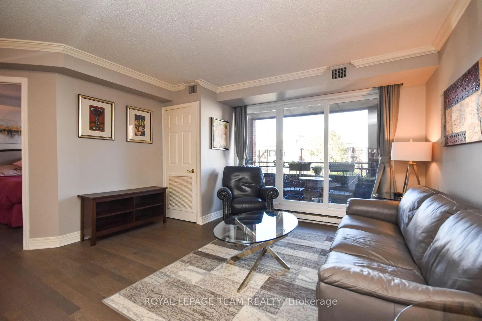 Photo 4 of Unit 203, 959 North River Road, Ottawa, Overbrook — HOMEH