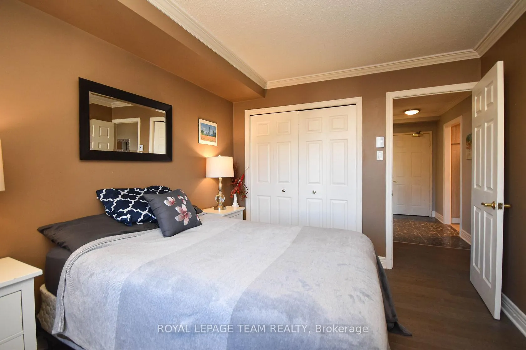 Photo 12 of Unit 203, 959 North River Road, Ottawa, Overbrook — HOMEH
