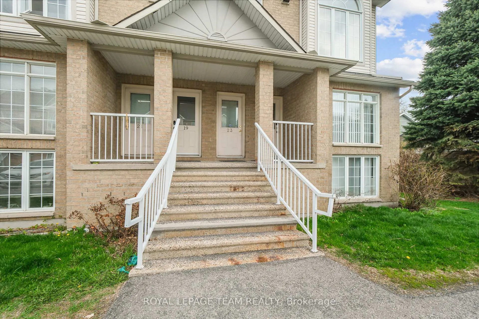 Photo 5 of Unit 23, 1701 Blohm Drive, Ottawa, Hunt Club Park — HOMEH