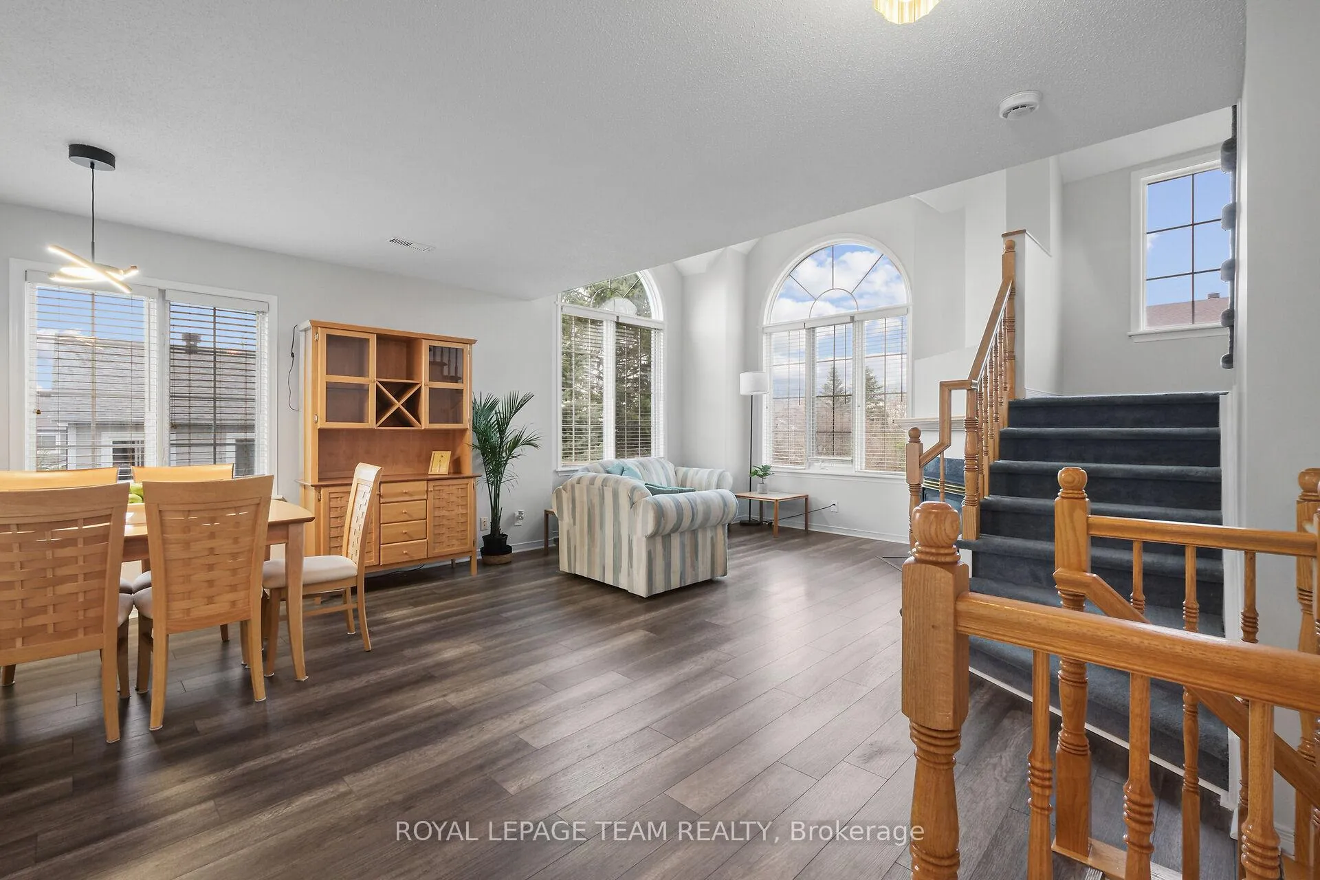 Photo 9 of Unit 23, 1701 Blohm Drive, Ottawa, Hunt Club Park — HOMEH