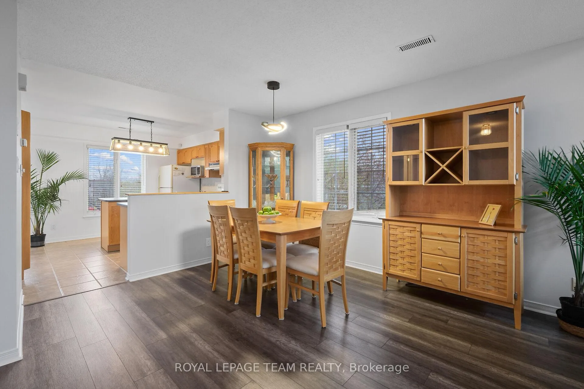 Photo 14 of Unit 23, 1701 Blohm Drive, Ottawa, Hunt Club Park — HOMEH