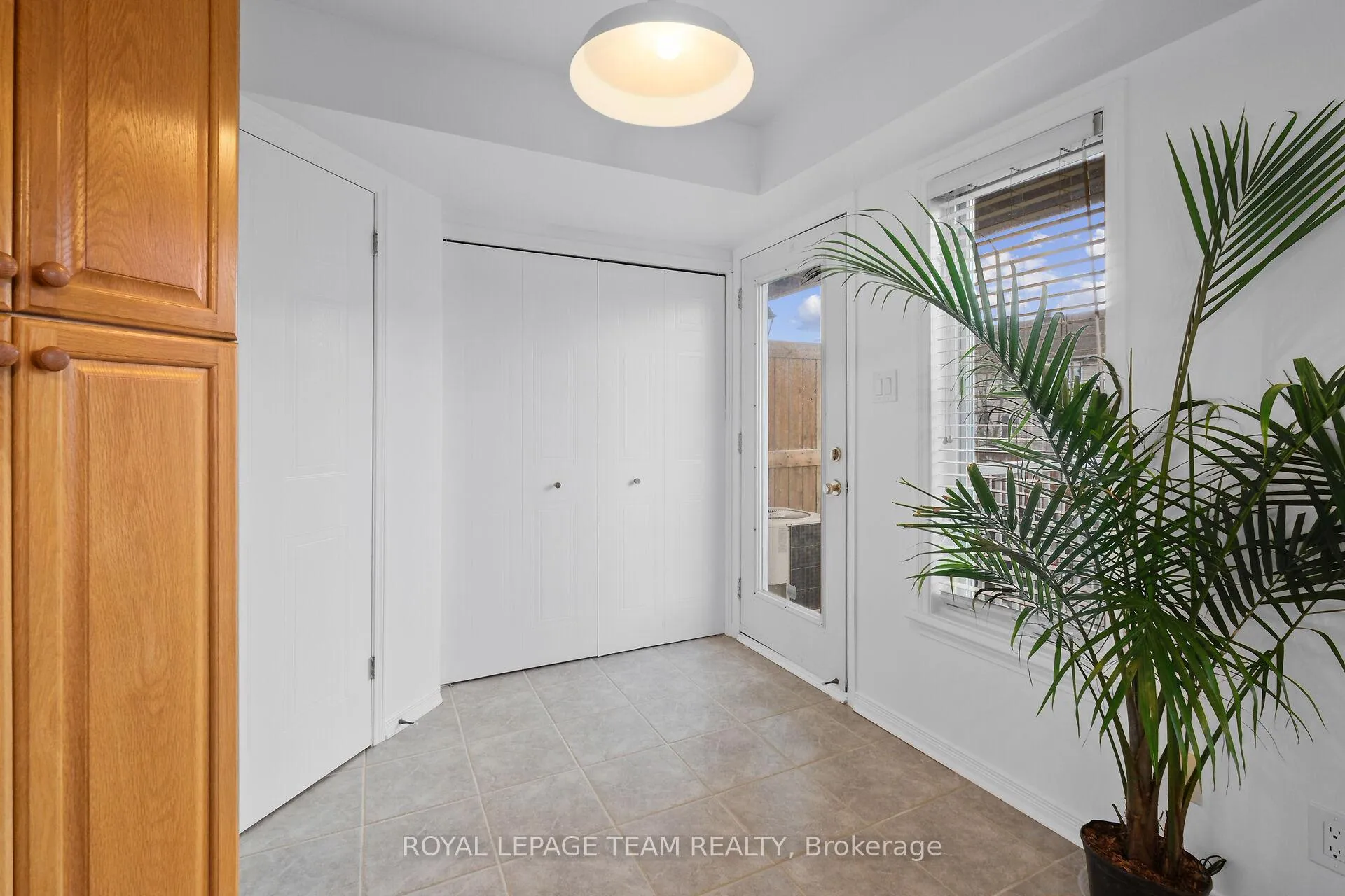 Photo 26 of Unit 23, 1701 Blohm Drive, Ottawa, Hunt Club Park — HOMEH