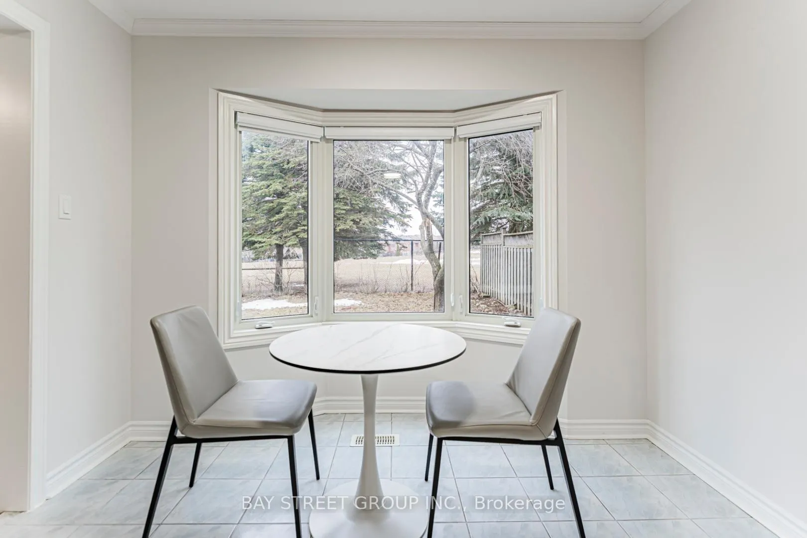 Photo 7 of 277 Stone Road, Aurora, Aurora Grove — HOMEH