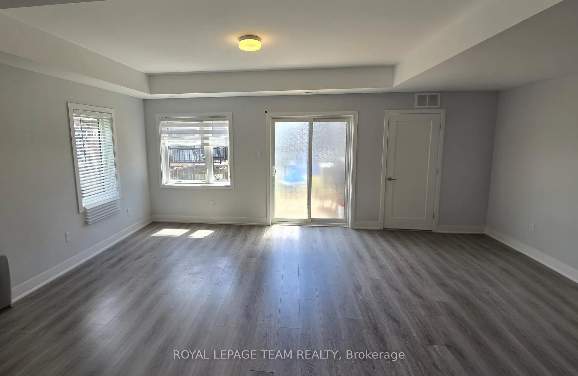 Photo 3 of 226 Anyolite Private, Ottawa, Barrhaven - Heritage Park — HOMEH