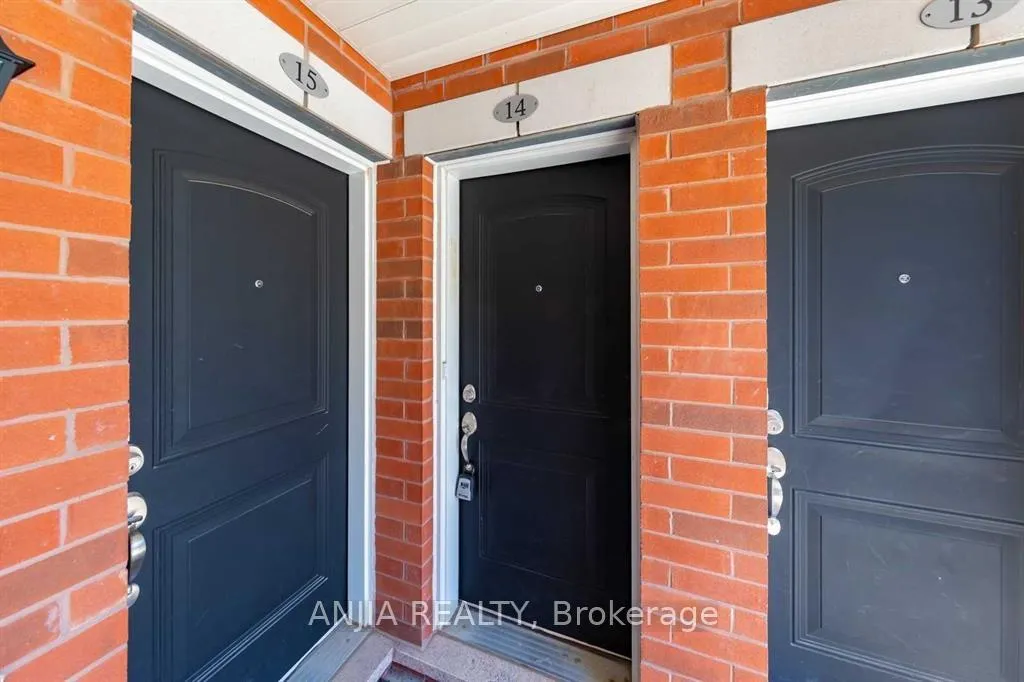 Photo 2 of Unit 14, 2504 Post Road, Oakville, River Oaks — HOMEH