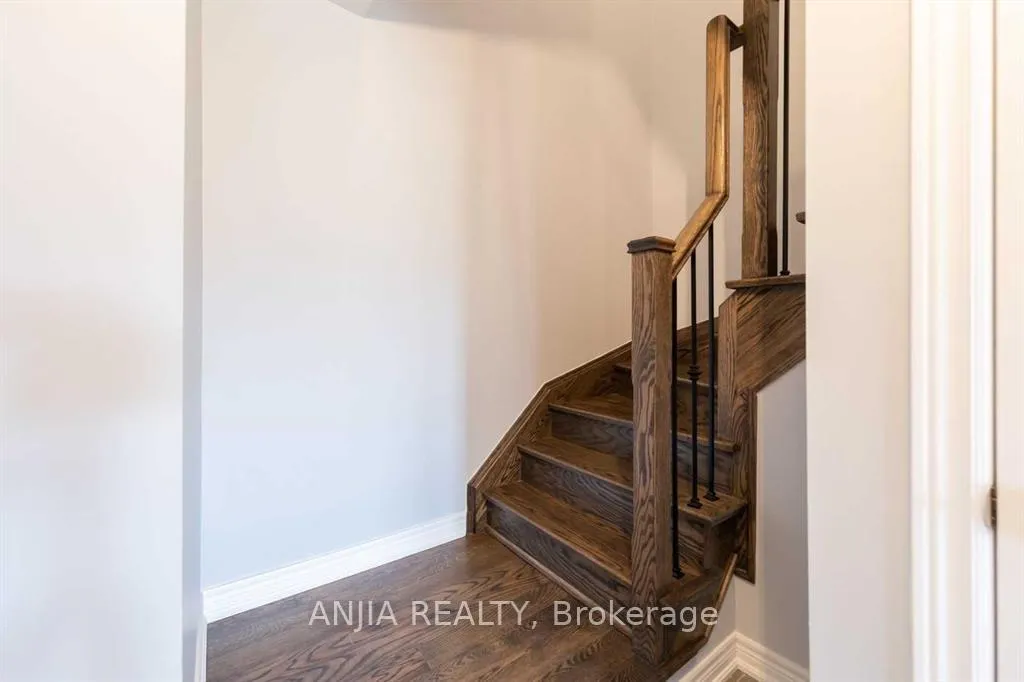 Photo 10 of Unit 14, 2504 Post Road, Oakville, River Oaks — HOMEH