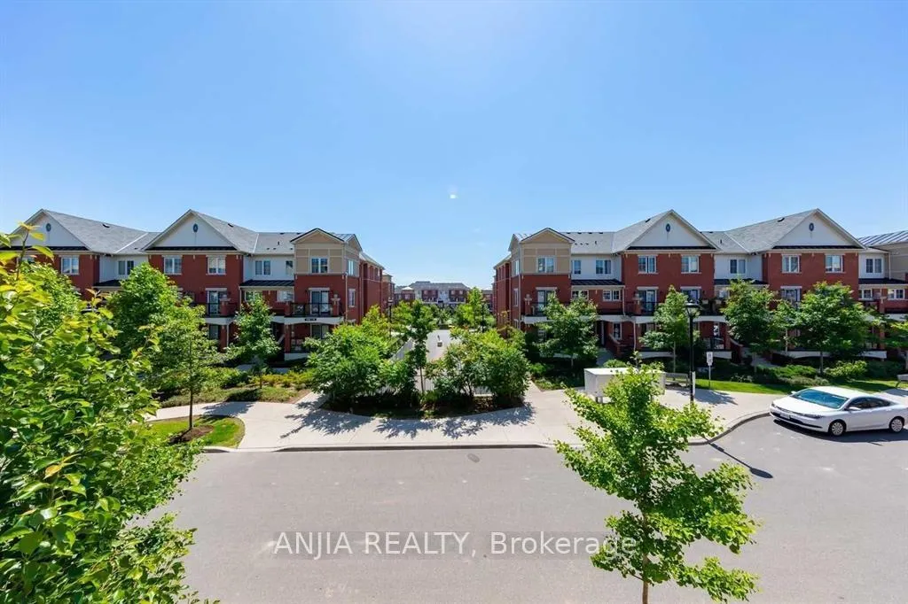 Photo 19 of Unit 14, 2504 Post Road, Oakville, River Oaks — HOMEH