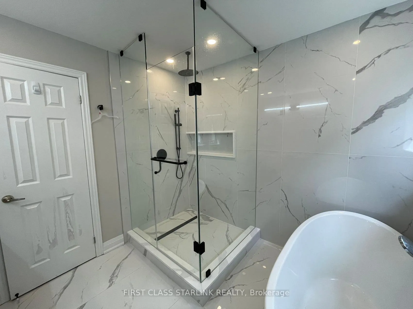 Photo 10 of 2385 Wasaga Drive, Oakville, Joshua Creek — HOMEH