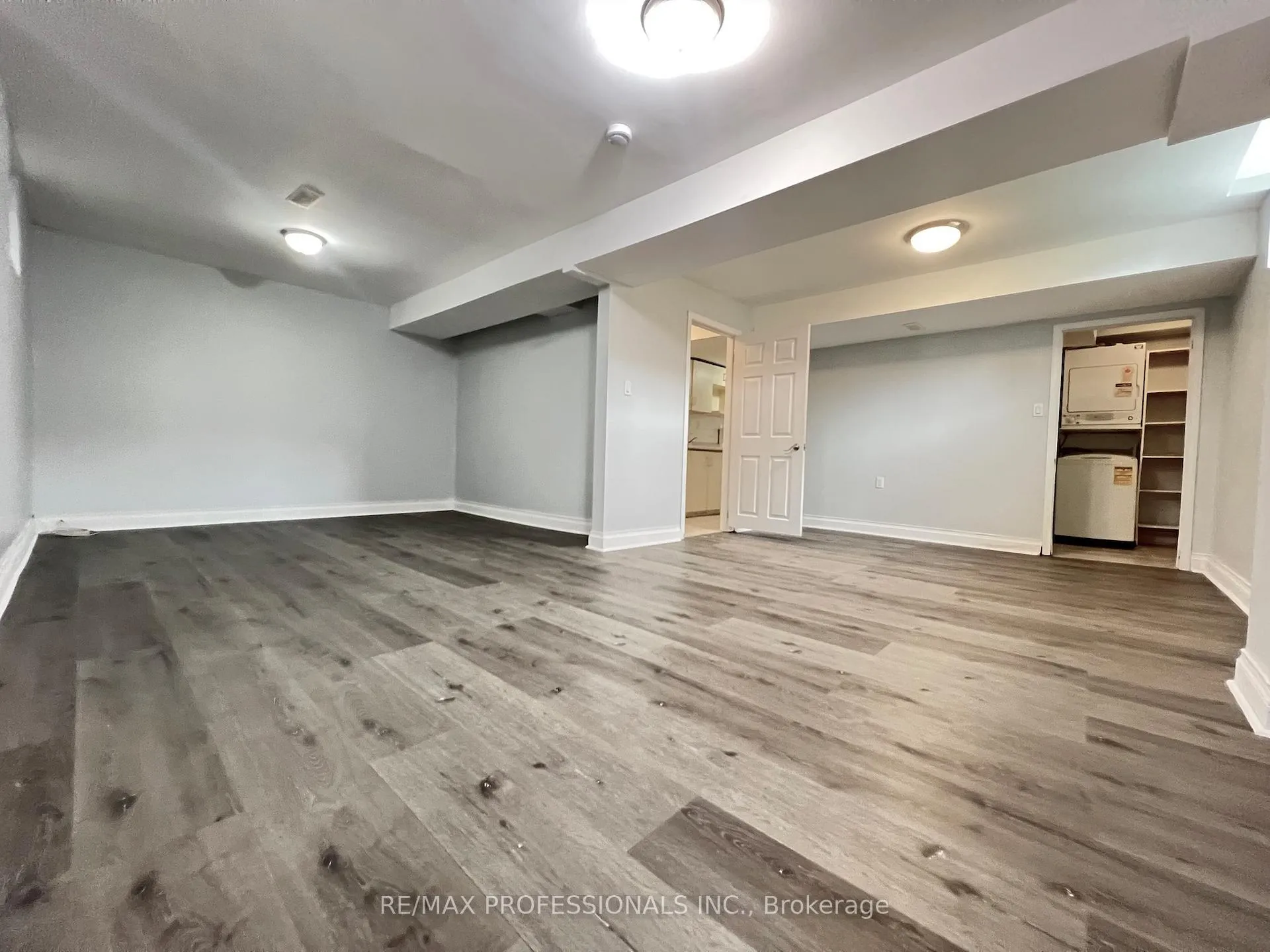 Photo 19 of 110 Springview Drive, Brampton, Brampton West — HOMEH