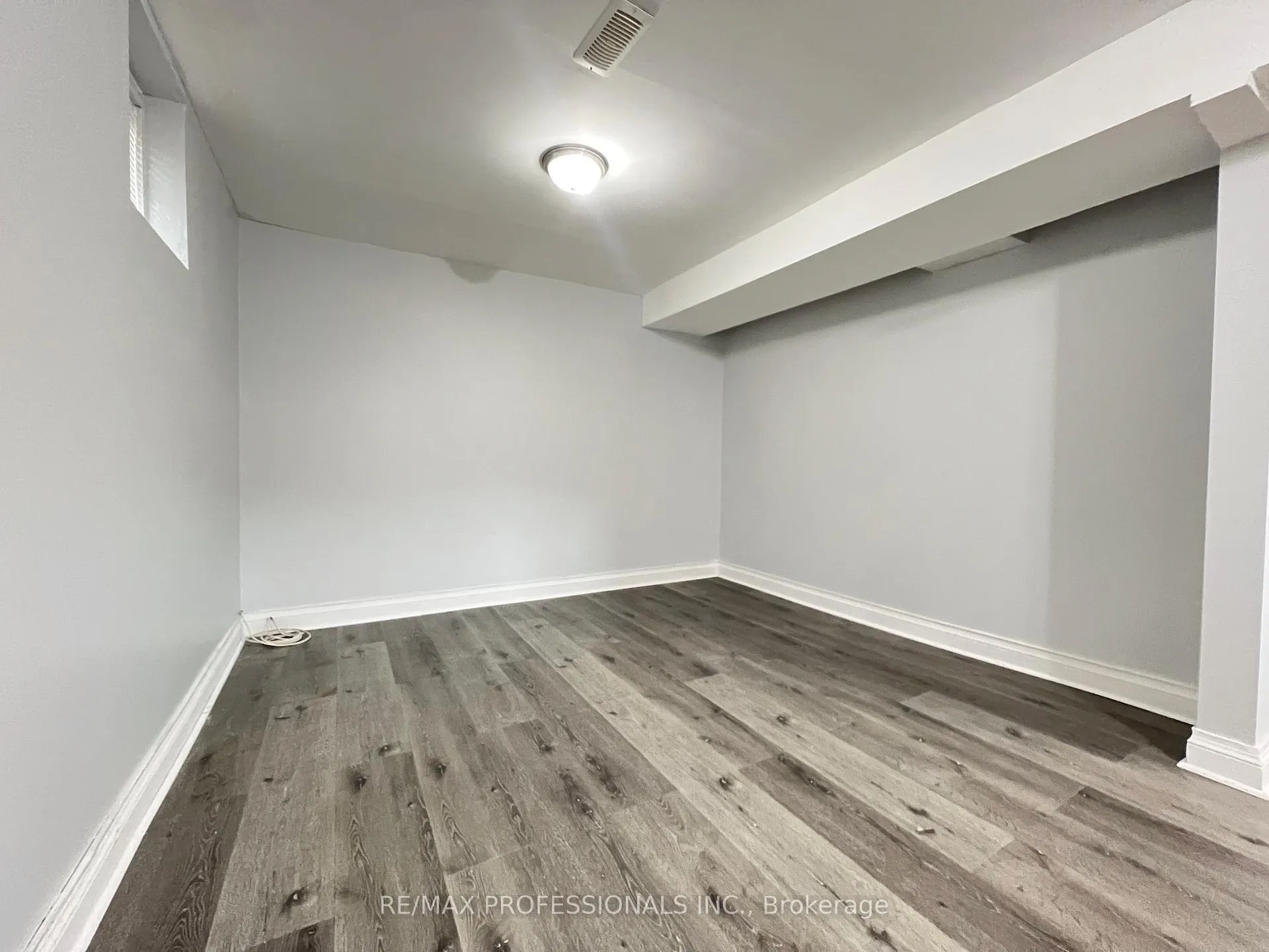 Photo 21 of 110 Springview Drive, Brampton, Brampton West — HOMEH