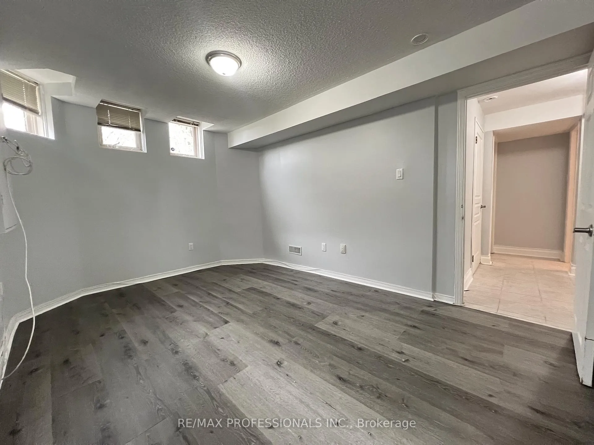 Photo 29 of 110 Springview Drive, Brampton, Brampton West — HOMEH