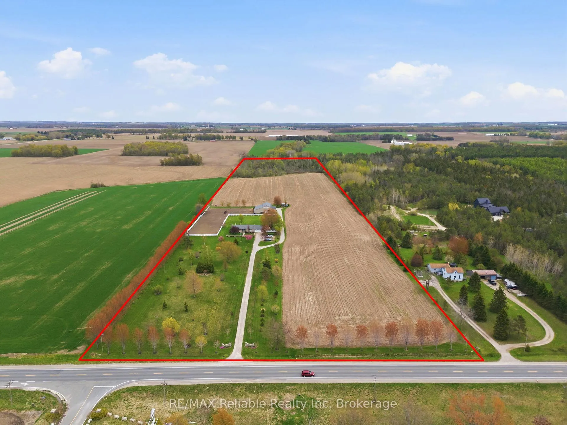 Photo 2 of 79474 Bluewater Highway, Central Huron, Goderich — HOMEH