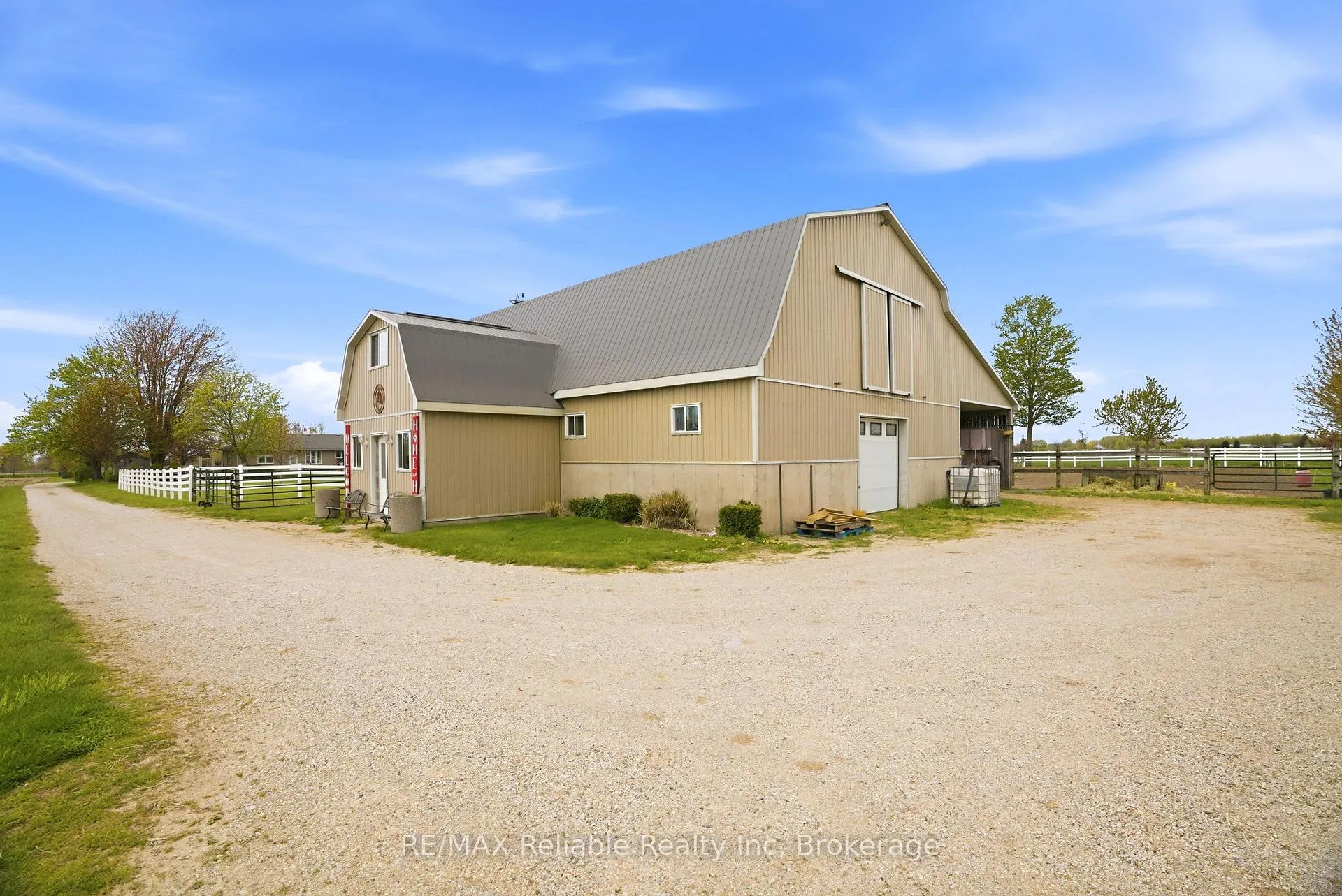 Photo 5 of 79474 Bluewater Highway, Central Huron, Goderich — HOMEH