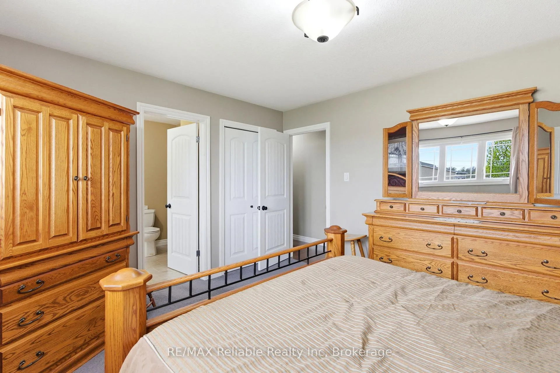 Photo 27 of 79474 Bluewater Highway, Central Huron, Goderich — HOMEH