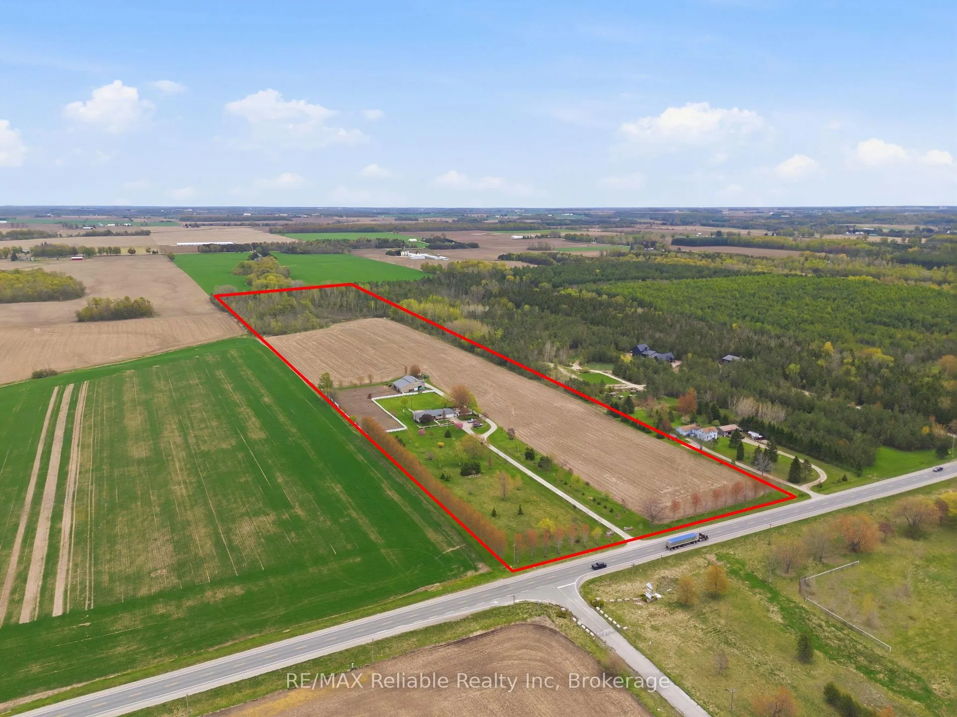 Photo 34 of 79474 Bluewater Highway, Central Huron, Goderich — HOMEH