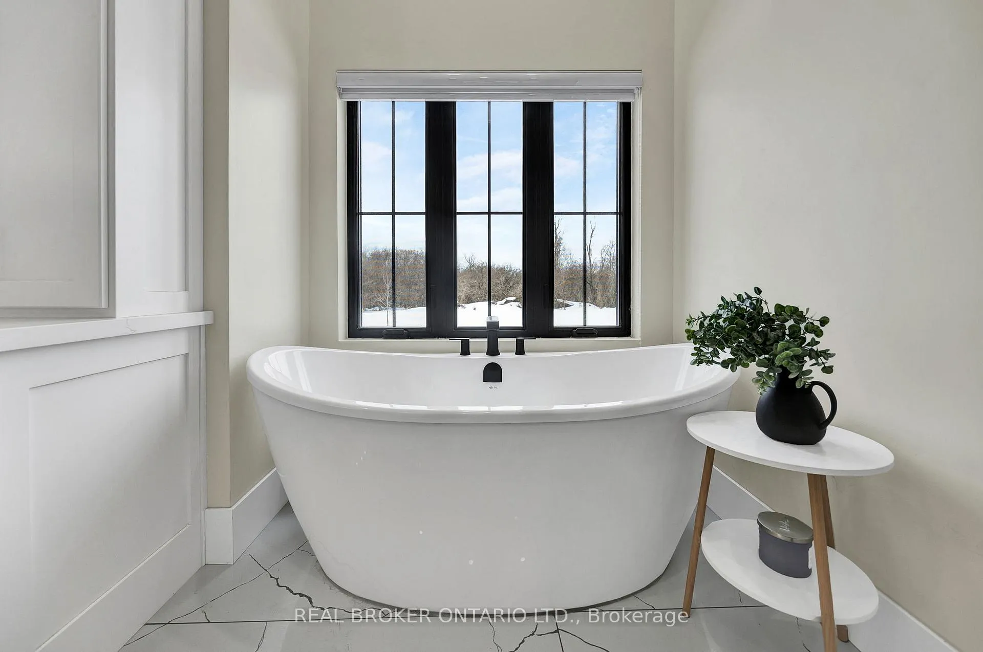 Photo 22 of 43583 Fischer Line, Huron East, Grey — HOMEH
