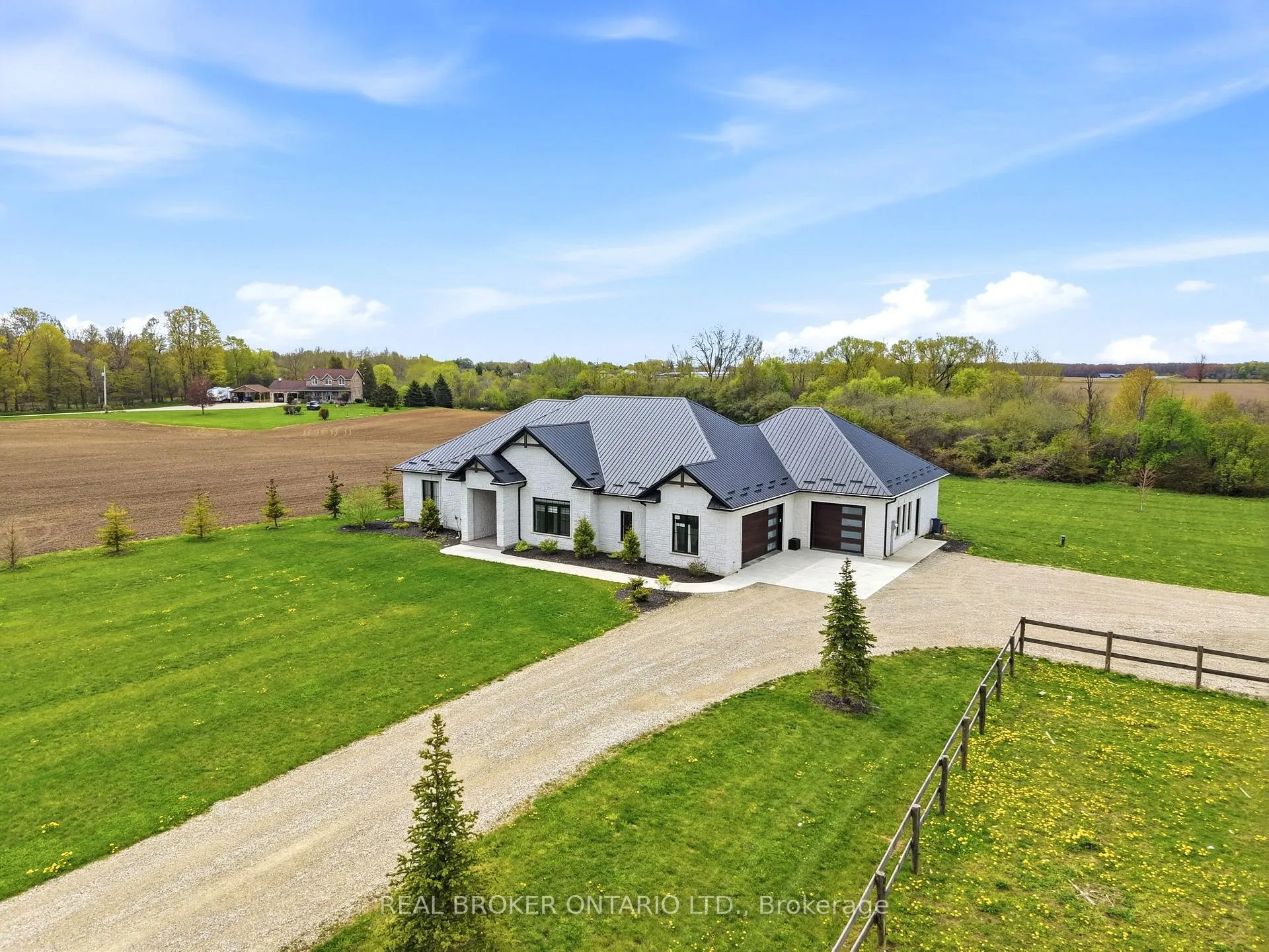 Photo 31 of 43583 Fischer Line, Huron East, Grey — HOMEH