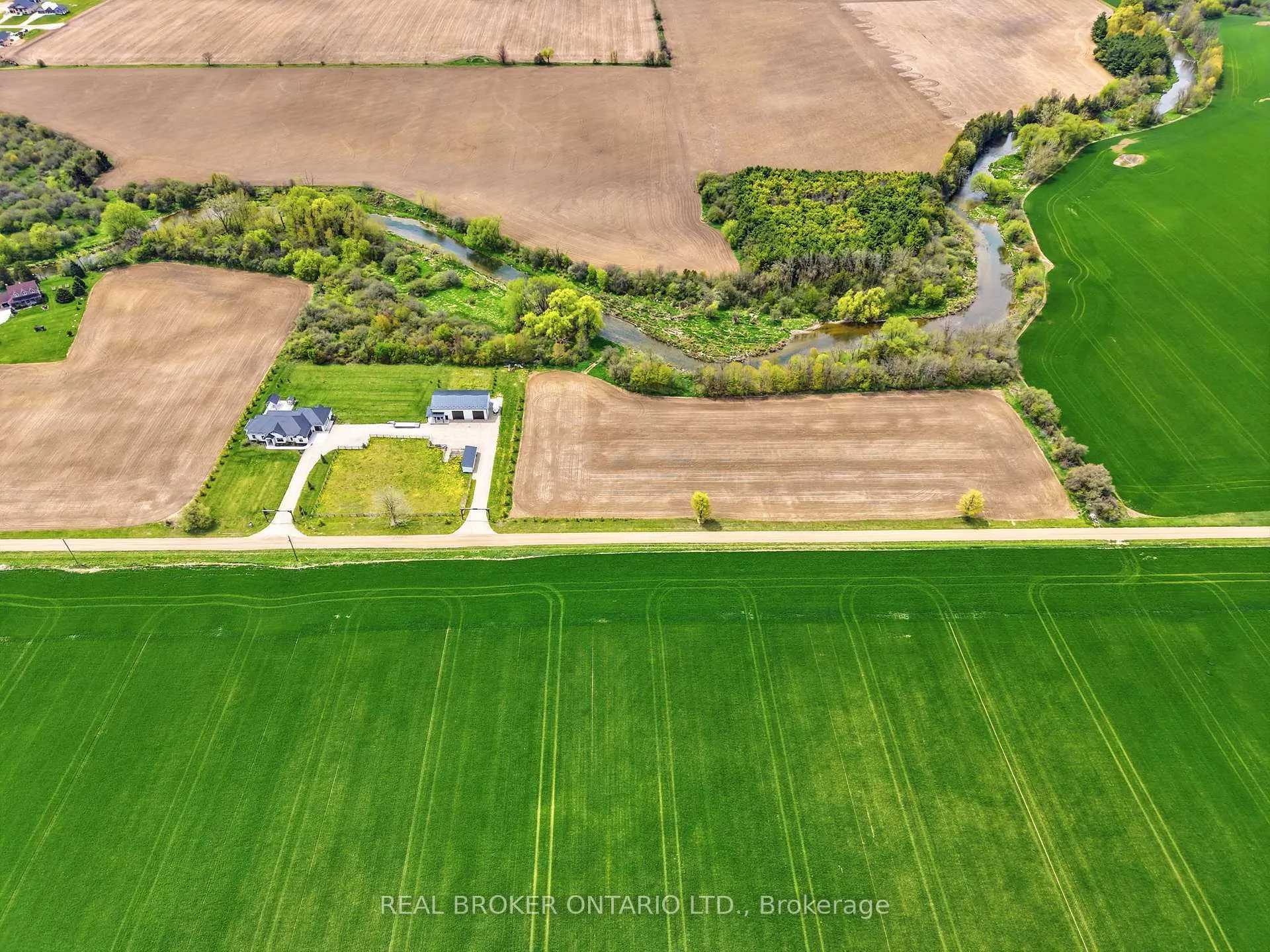 Photo 33 of 43583 Fischer Line, Huron East, Grey — HOMEH