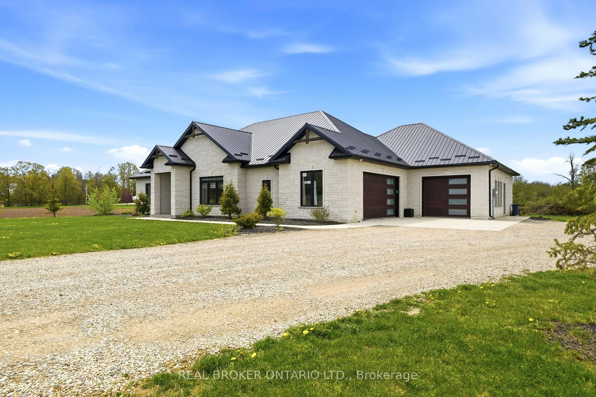 Photo 35 of 43583 Fischer Line, Huron East, Grey — HOMEH